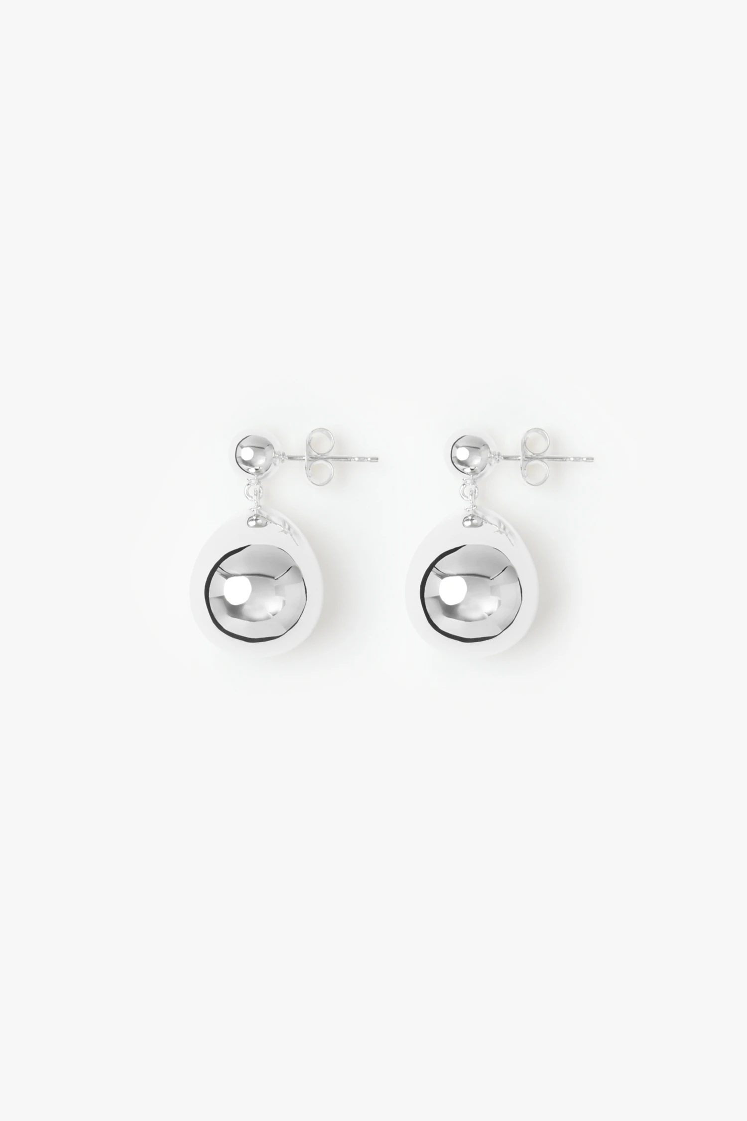 LIE STUDIO（リエ スタジオ）｜The Julie Earringsアイテムの