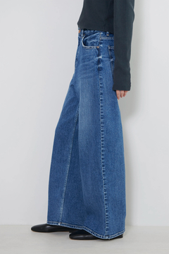 RED CARD TOKYO(レッドカード トーキョー) |Montana