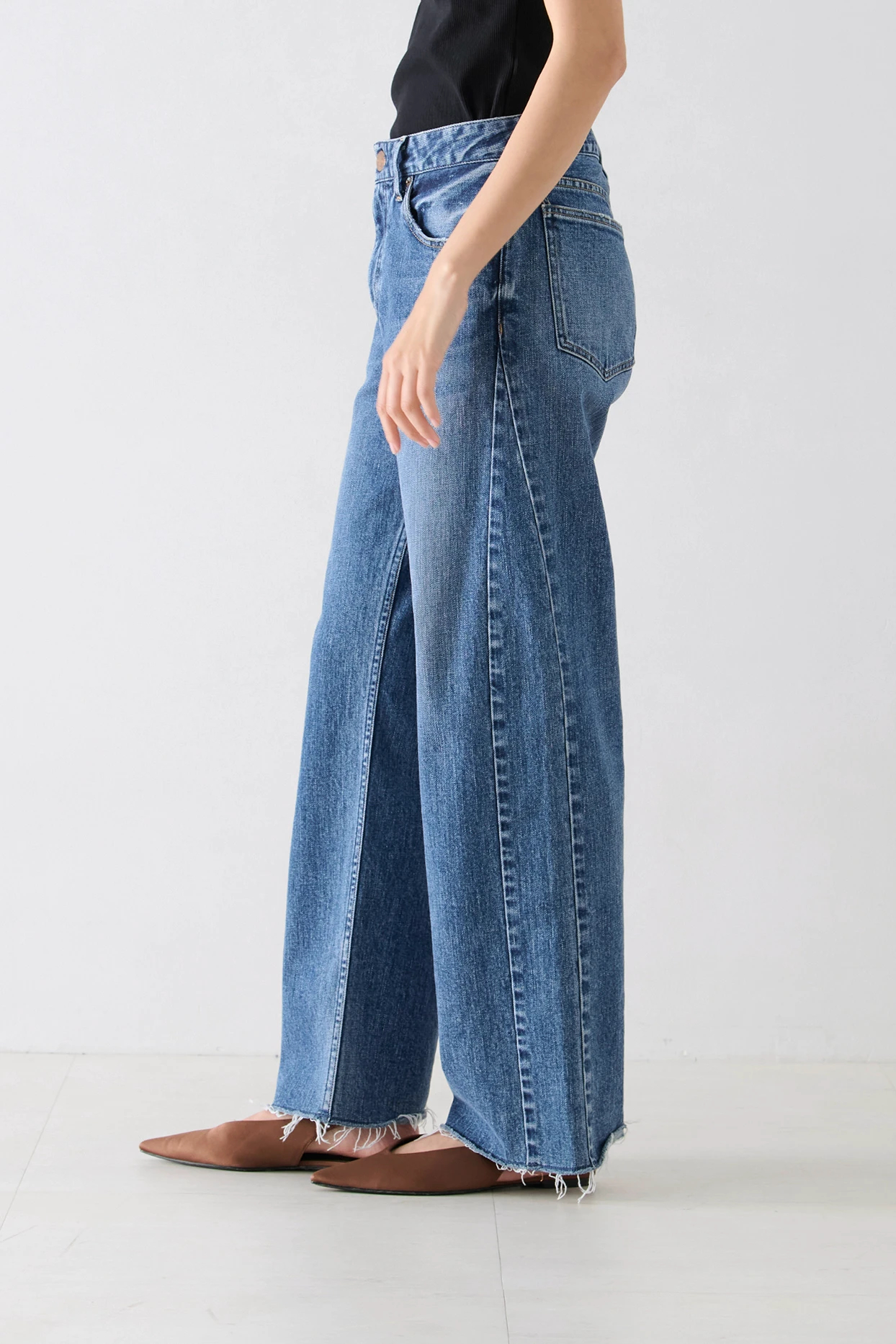 RED CARD TOKYO（レッドカード トーキョー）｜Fridayアイテムの詳細