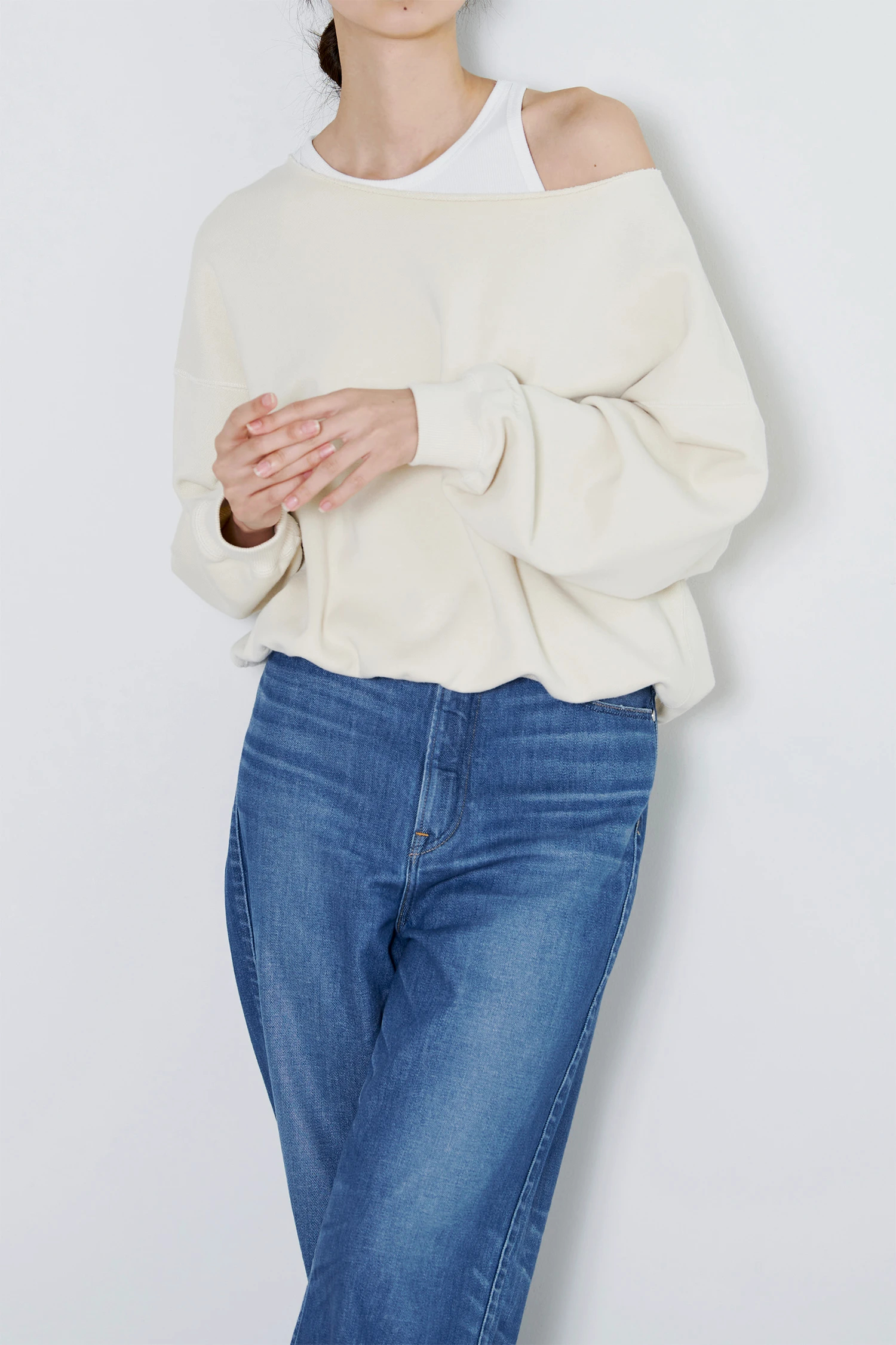 upper hights（アッパーハイツ）｜CROPPED SWEATアイテムの詳細