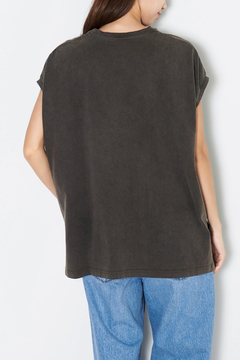 upper hights(アッパーハイツ) |BIG NO SLEEVE TEE