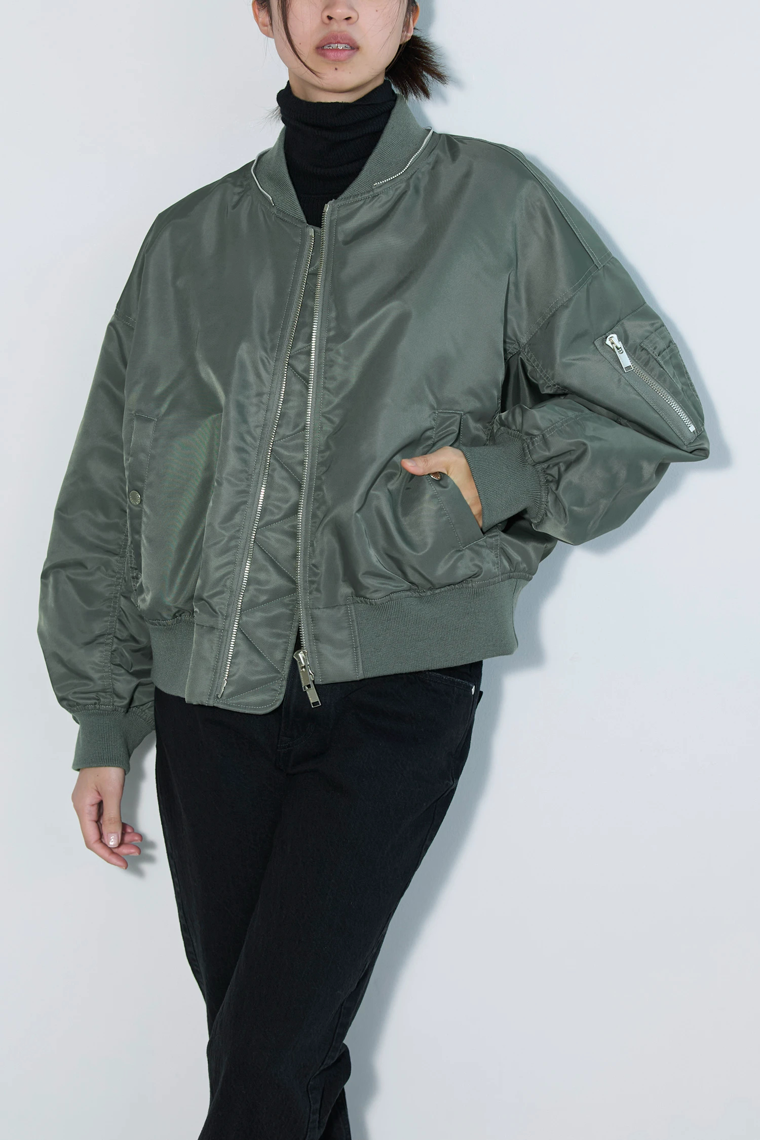 upper hights（アッパーハイツ）｜THE U-2 HOODIEアイテムの詳細