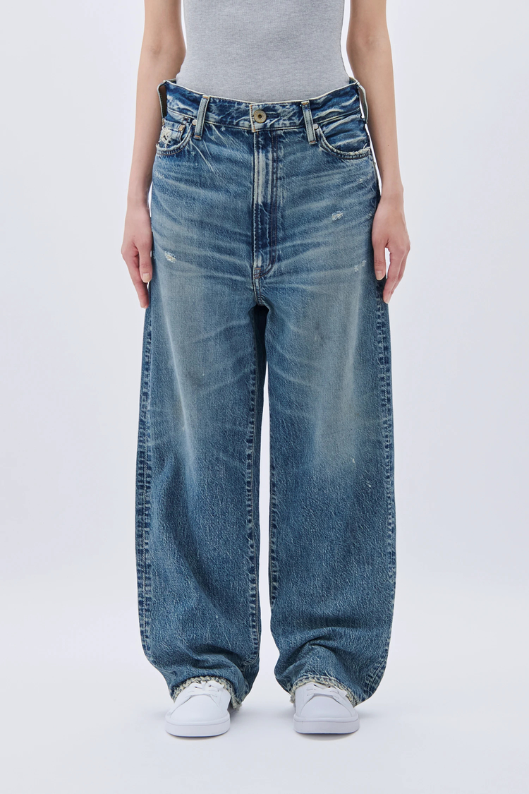 アイコンデニムが限定仕様に！美脚×ヴィンテージ見えを叶える35th Anniversary Straight Vintage
