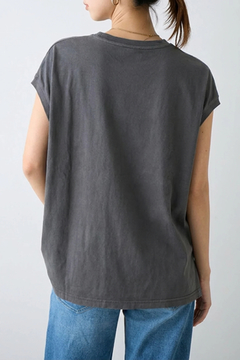 upper hights(アッパーハイツ) |BIG NO SLEEVE POCKET TEE