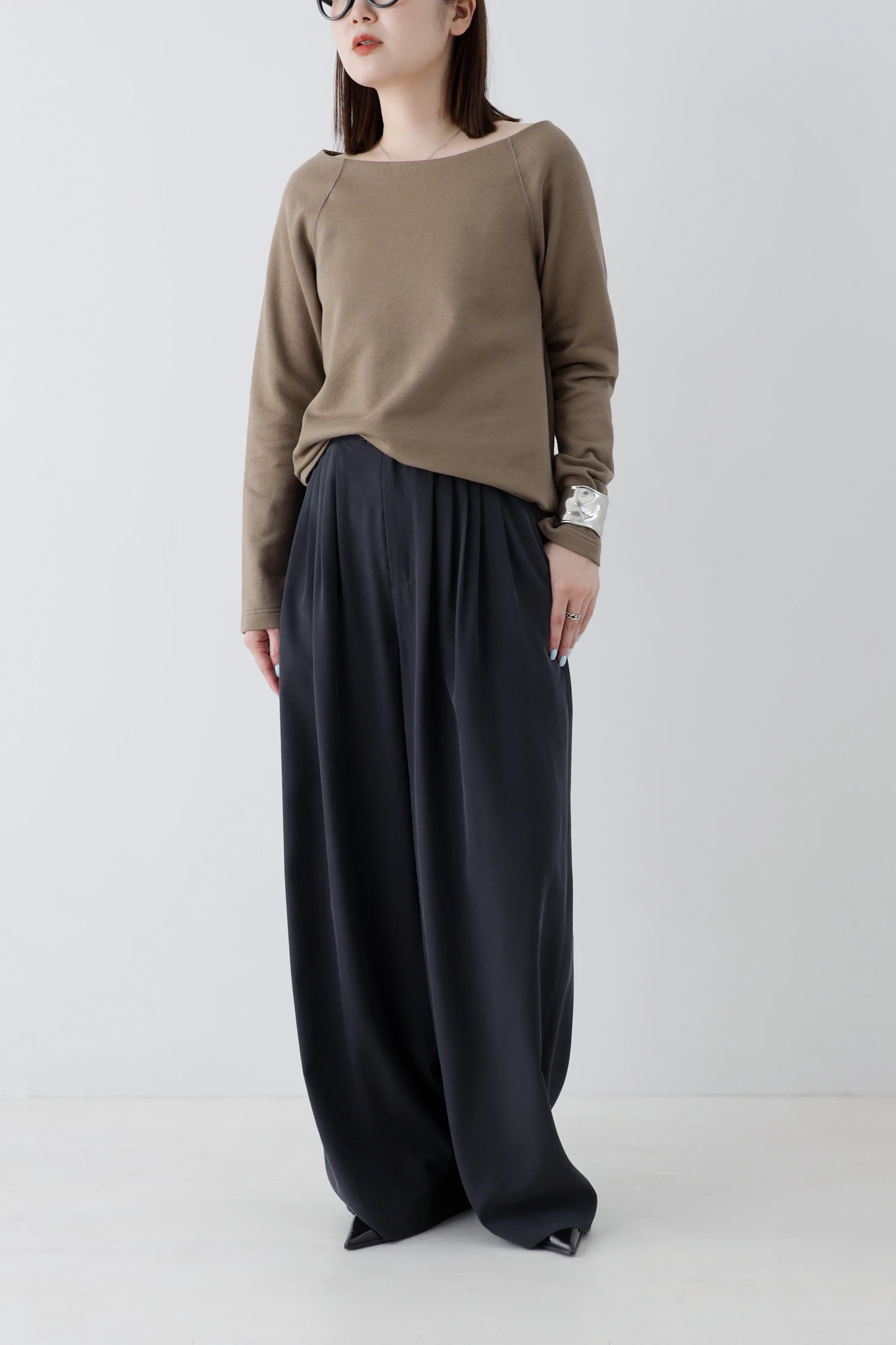 HAUNT（ハウント）｜PLEATED PANTSアイテムの詳細 | GUESTLIST TOKYO