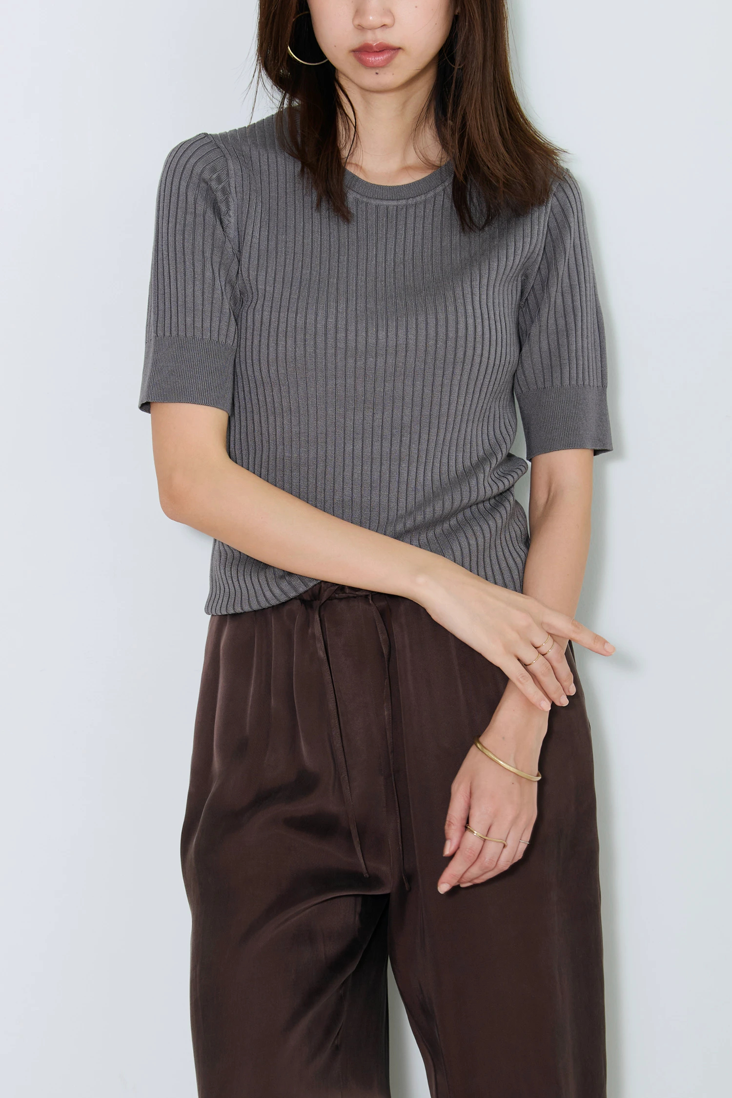 WV PROJECT正規品★24AW★Snug ラウンドニット ELLUV/エルヴ】カーブラウンドジップギミック ヘビーオーバー