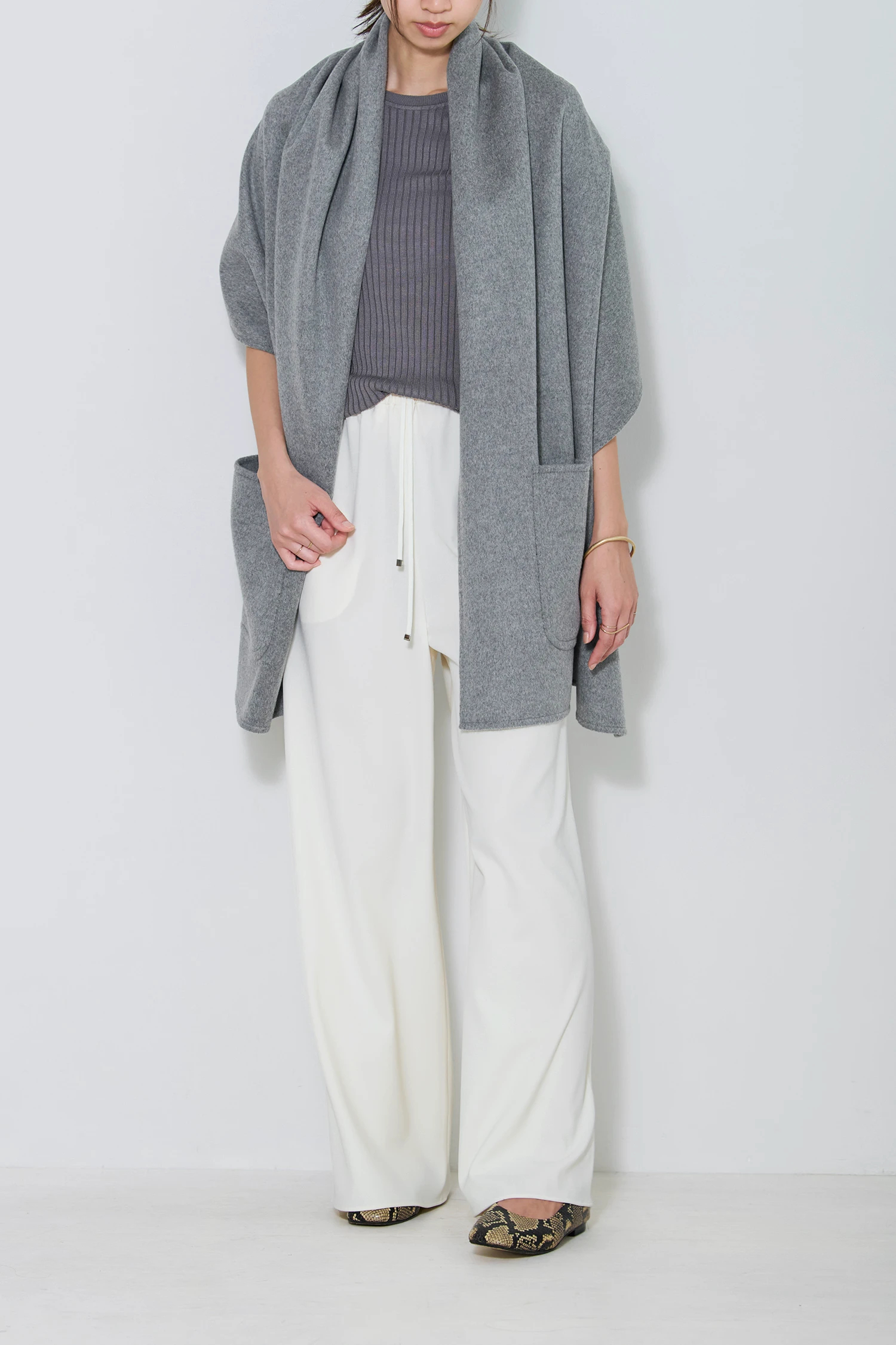 HAUNT（ハウント）｜DOUBLE FACED STOLEアイテムの詳細 | GUESTLIST