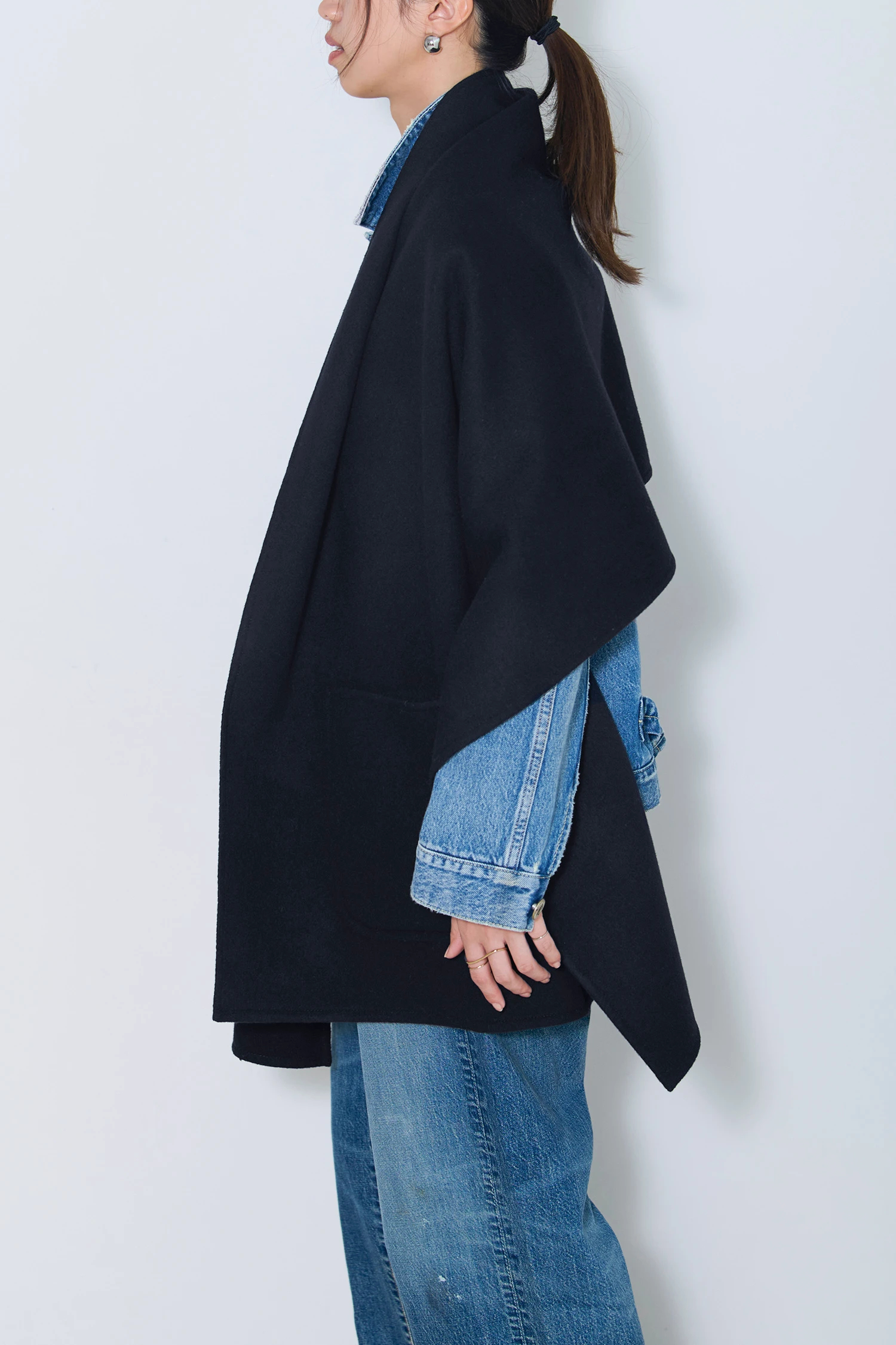 HAUNT（ハウント）｜DOUBLE FACED STOLEアイテムの詳細 | GUESTLIST