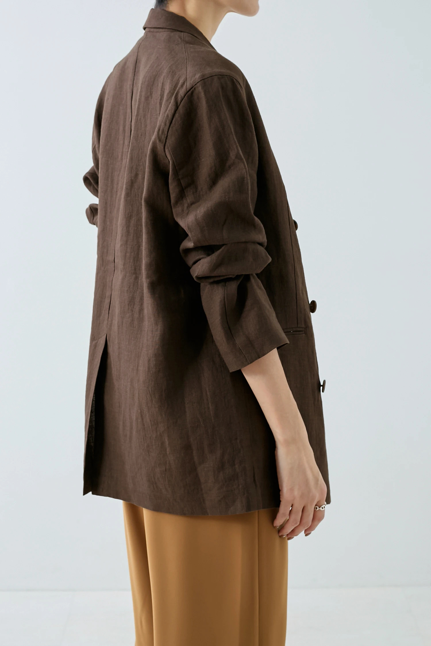 HAUNT（ハウント）｜D-BREASTED LINEN JACKETアイテムの詳細