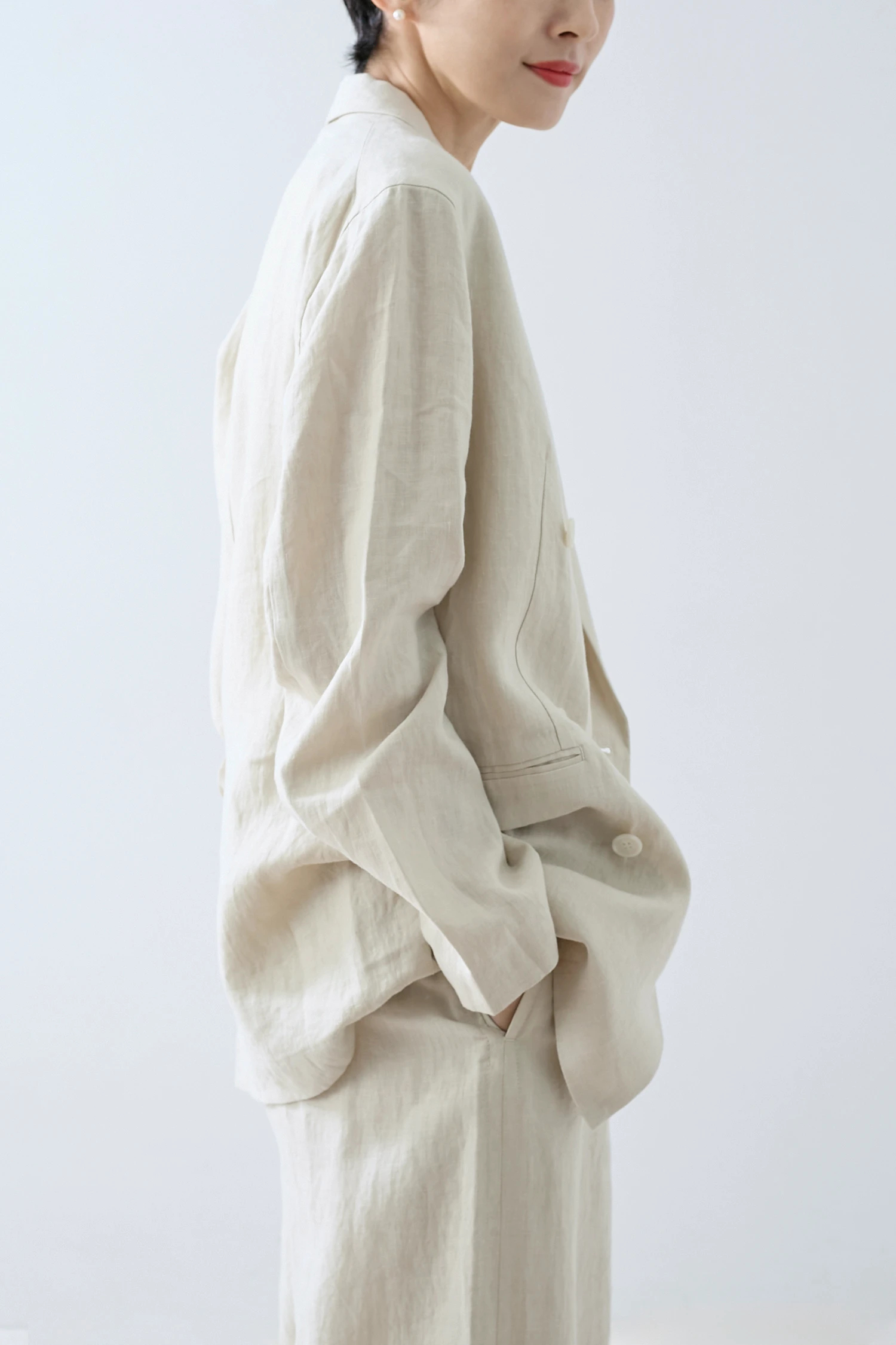 HAUNT（ハウント）｜D-BREASTED LINEN JACKETアイテムの詳細