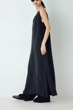 HAUNT(ハウント) |V-NECK CAMI DRESS
