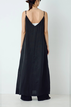 HAUNT(ハウント) |V-NECK CAMI DRESS
