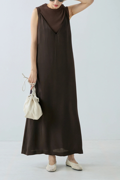 HAUNT(ハウント) |V-NECK CAMI DRESS