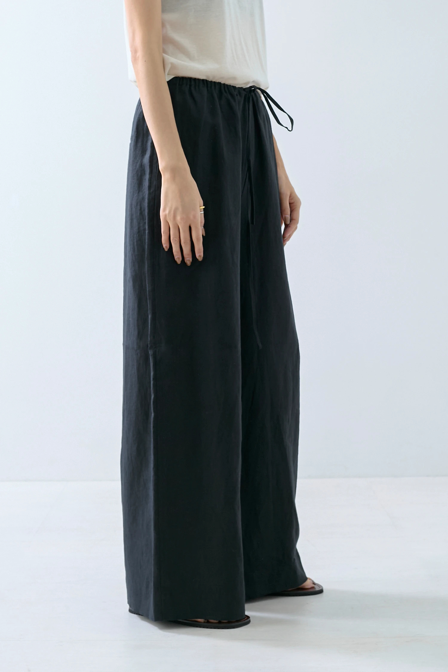 HAUNT（ハウント）｜LINEN EASY PANTSアイテムの詳細 | GUESTLIST