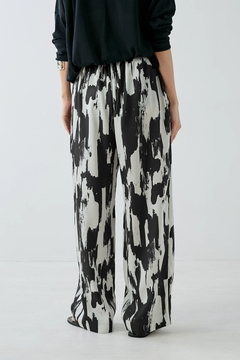 HAUNT(ハウント) |BRUSH PRINT PANTS