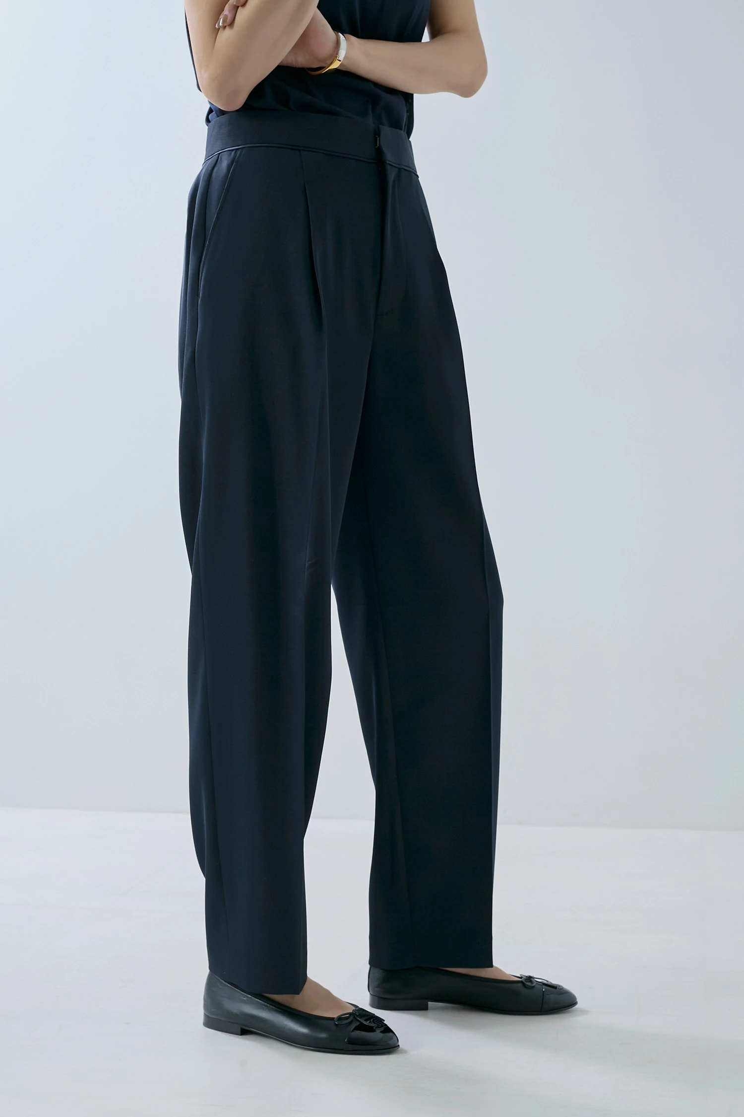HAUNT（ハウント）｜TAPERED PANTSアイテムの詳細 | GUESTLIST TOKYO