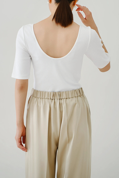 HAUNT(ハウント) |OPEN-BACK TEE TOP