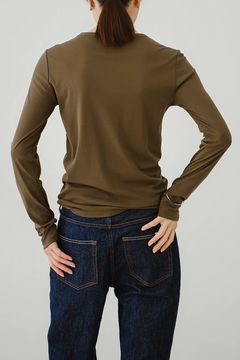 HAUNT(ハウント) |LUCENT CREWNECK