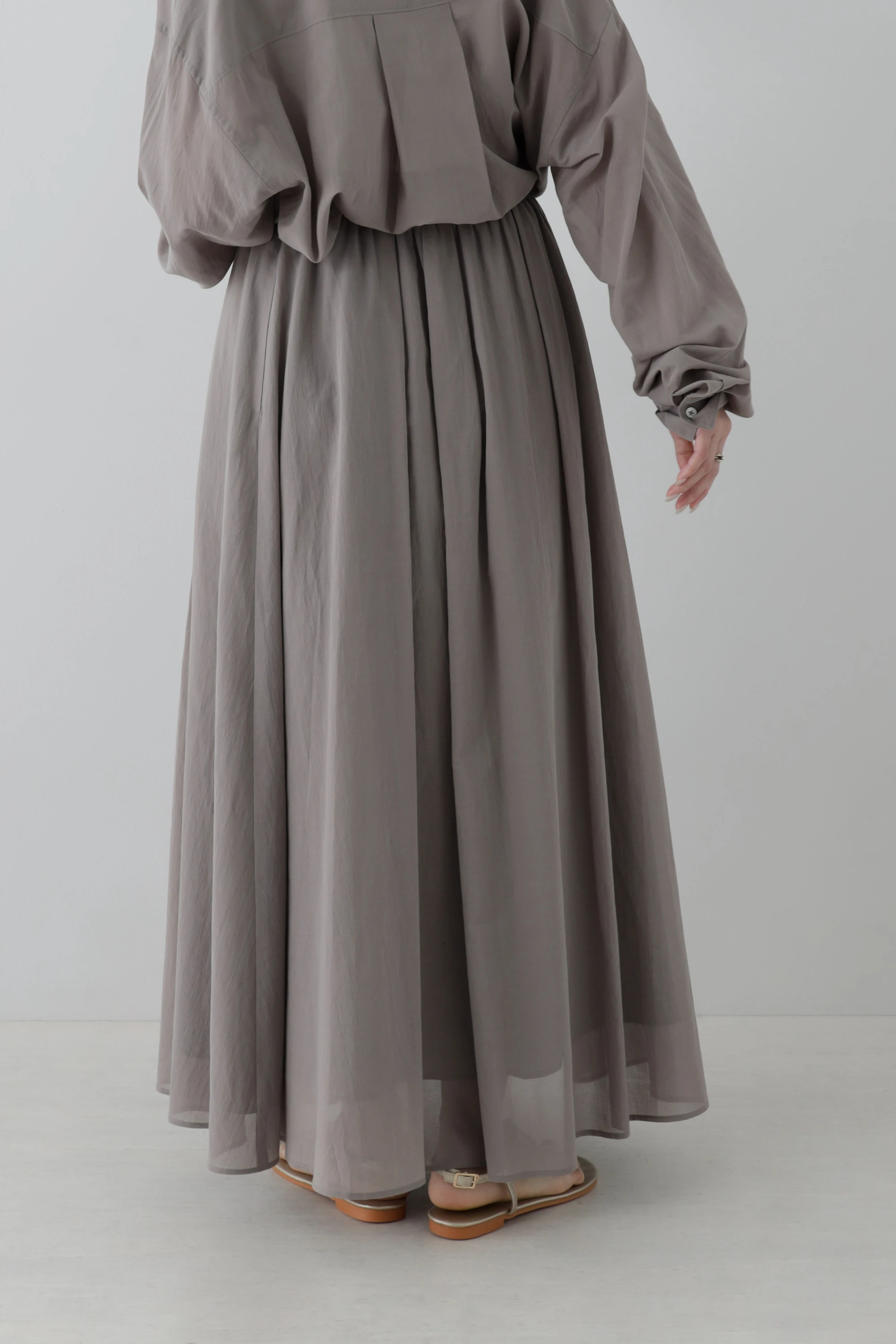 STATE OF MIND（ステートオブマインド）｜sheer long skirt