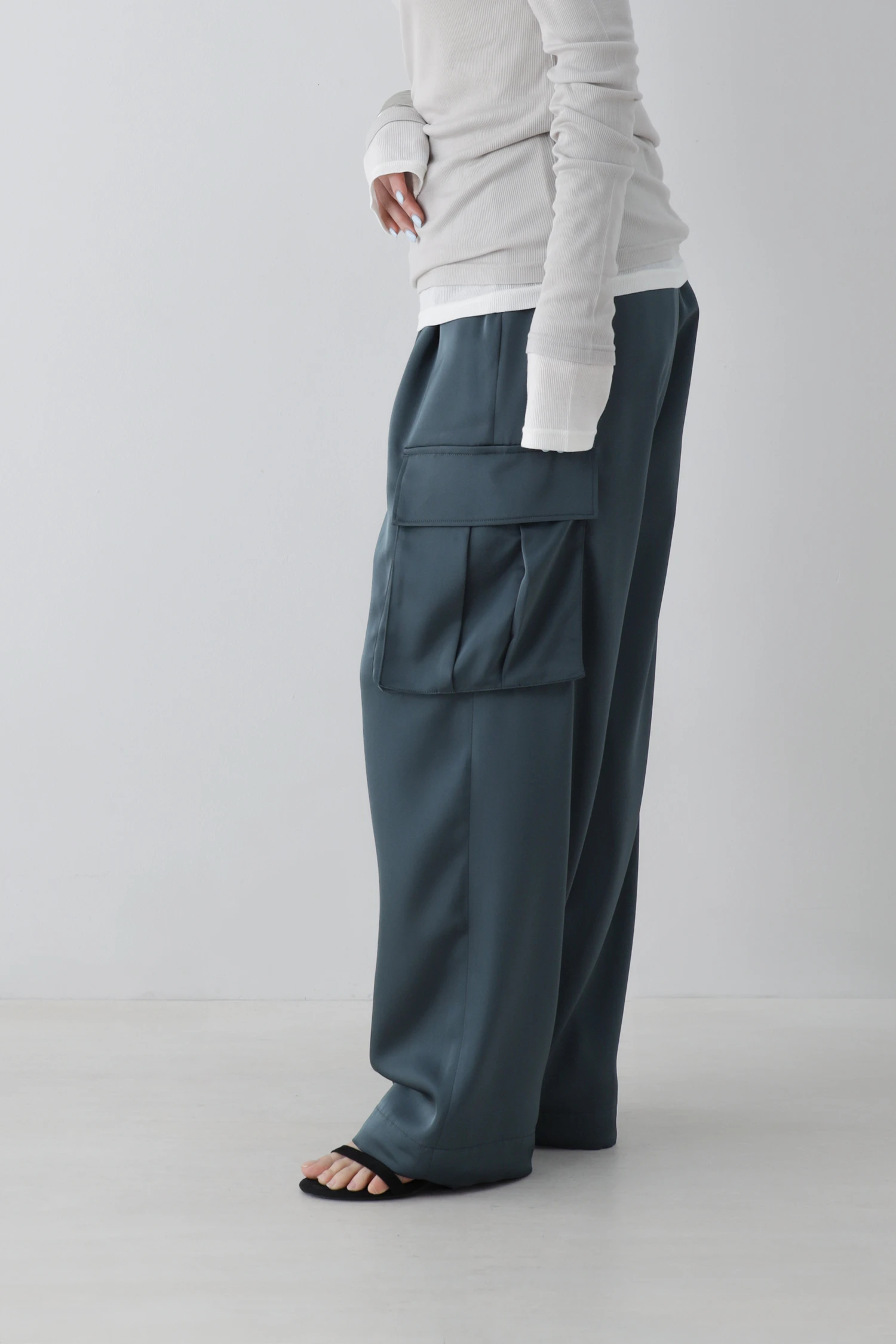 STATE OF MIND（ステートオブマインド）｜satin cargo pants