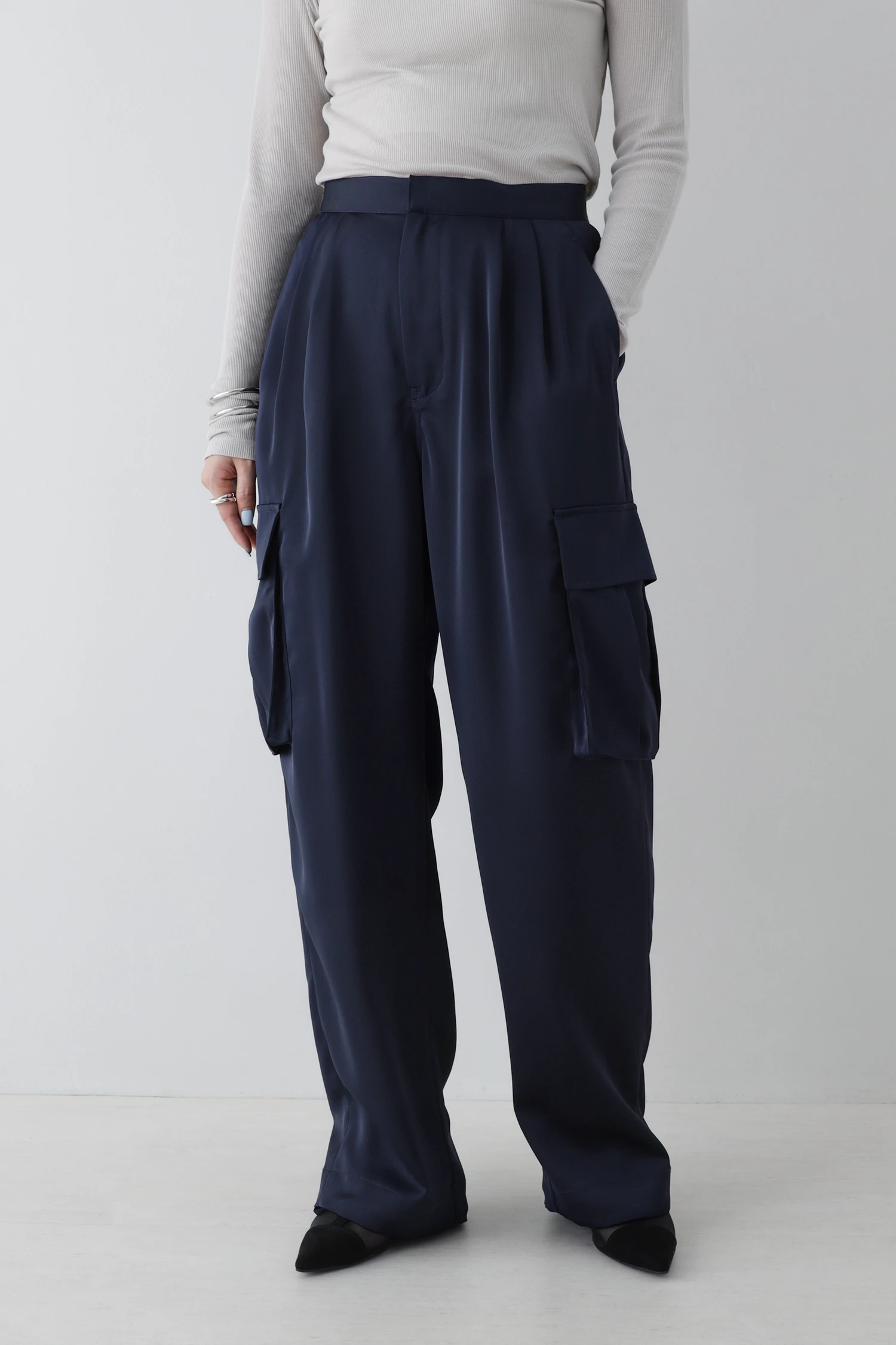 STATE OF MIND（ステートオブマインド）｜satin cargo pants