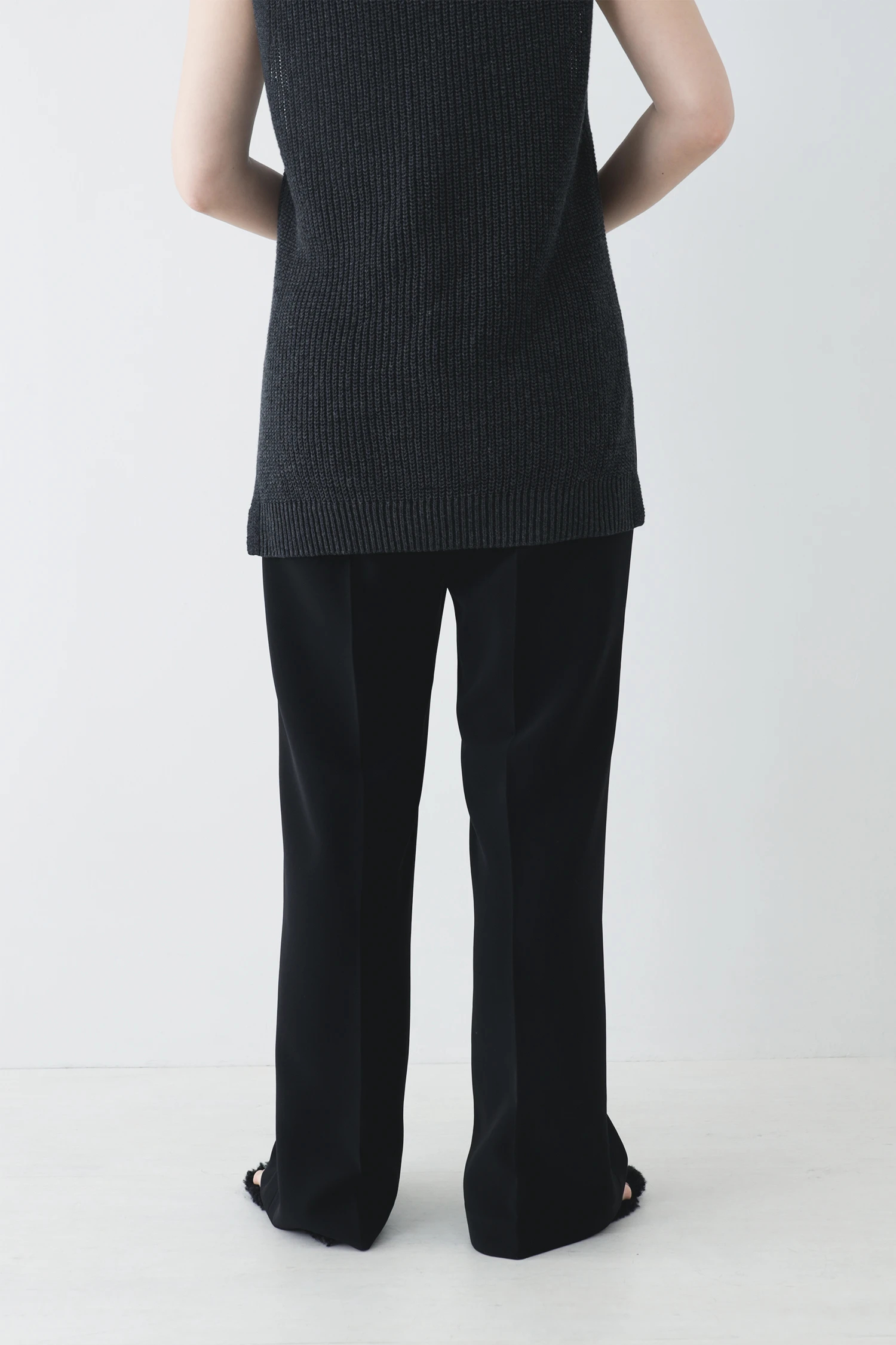 STATE OF MIND（ステートオブマインド）｜flare slit pants
