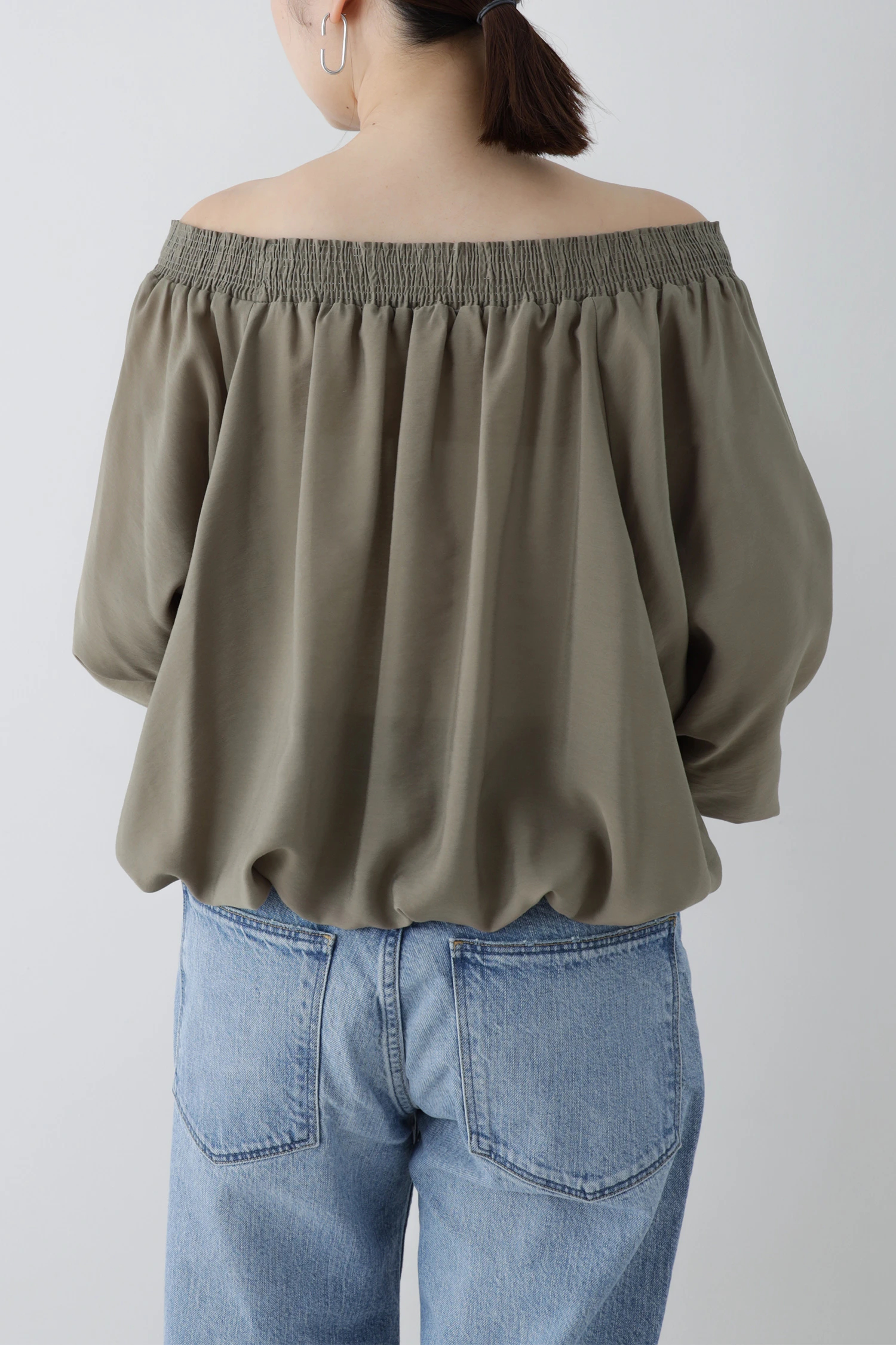 STATE OF MIND（ステートオブマインド）｜off shoulder blouse