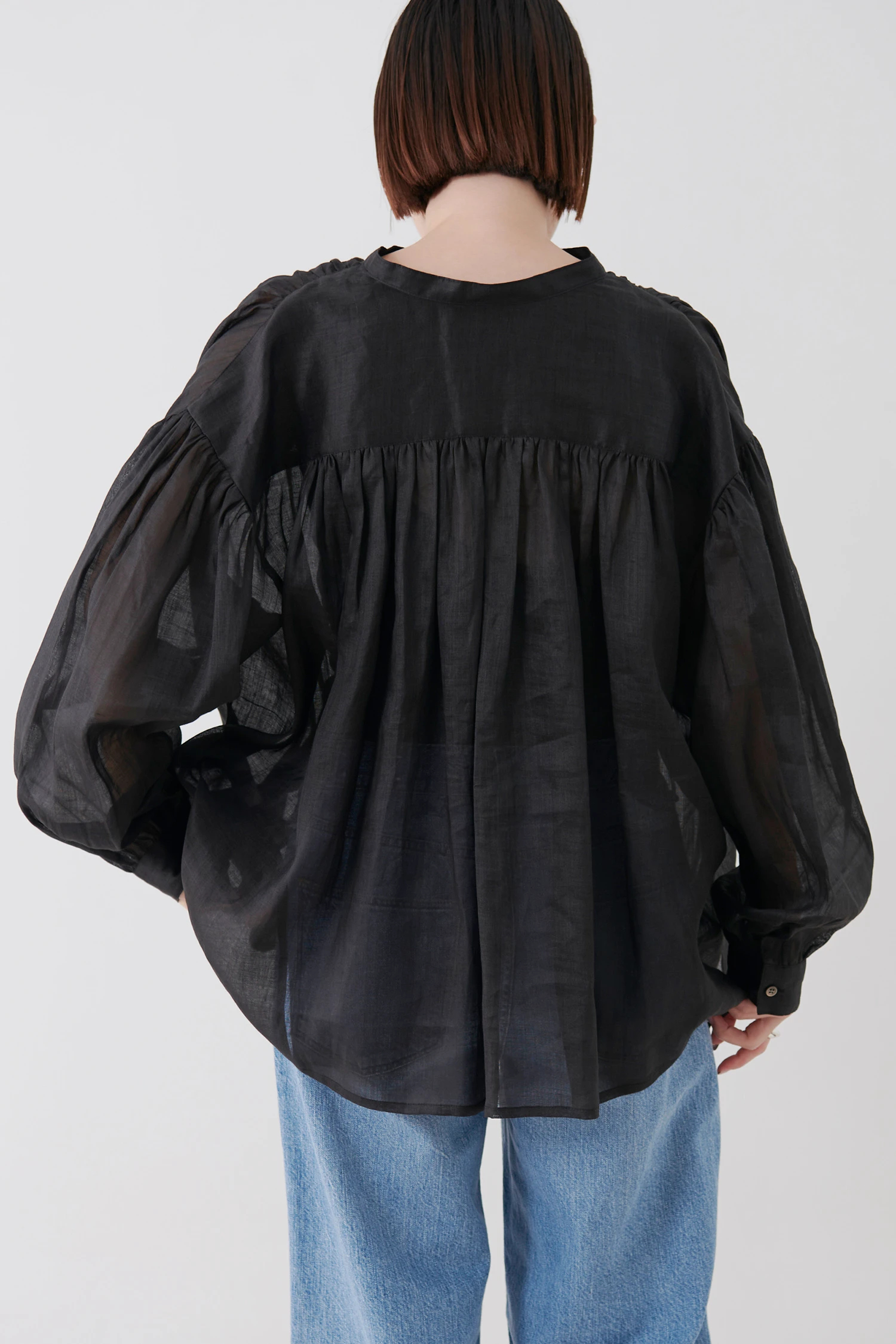 STATE OF MIND / ステートオブマインド 25SS 92520802 ONLINE限定 linen sheer blouse 長袖ブラウス STATE OF MIND（ステートオブマインド）｜linen sheer blouse