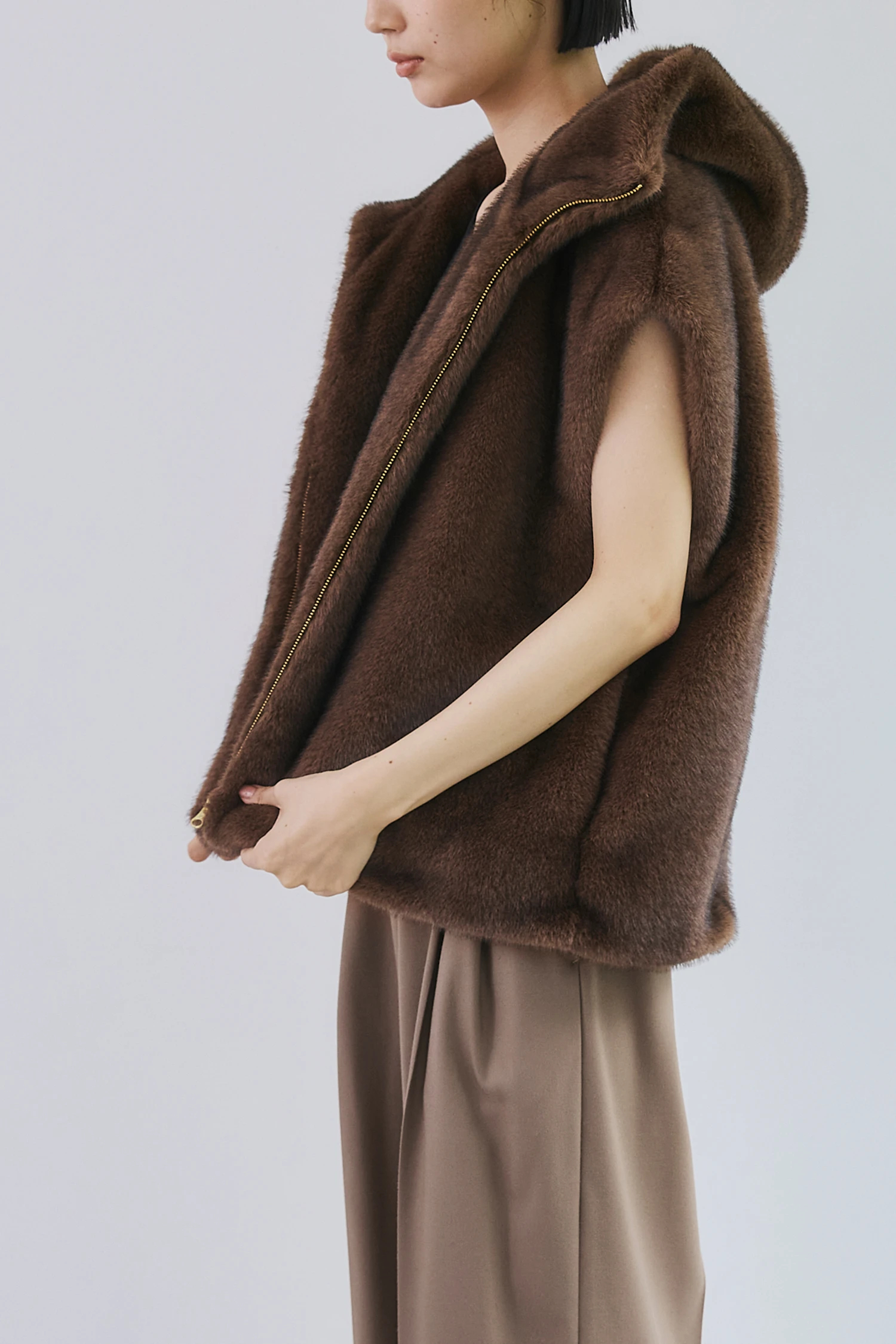 STATE OF MIND（ステートオブマインド）｜fur hoodie vest