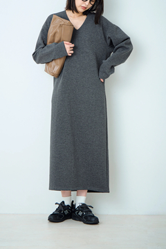 STATE OF MIND(ステートオブマインド) |v-neck dress