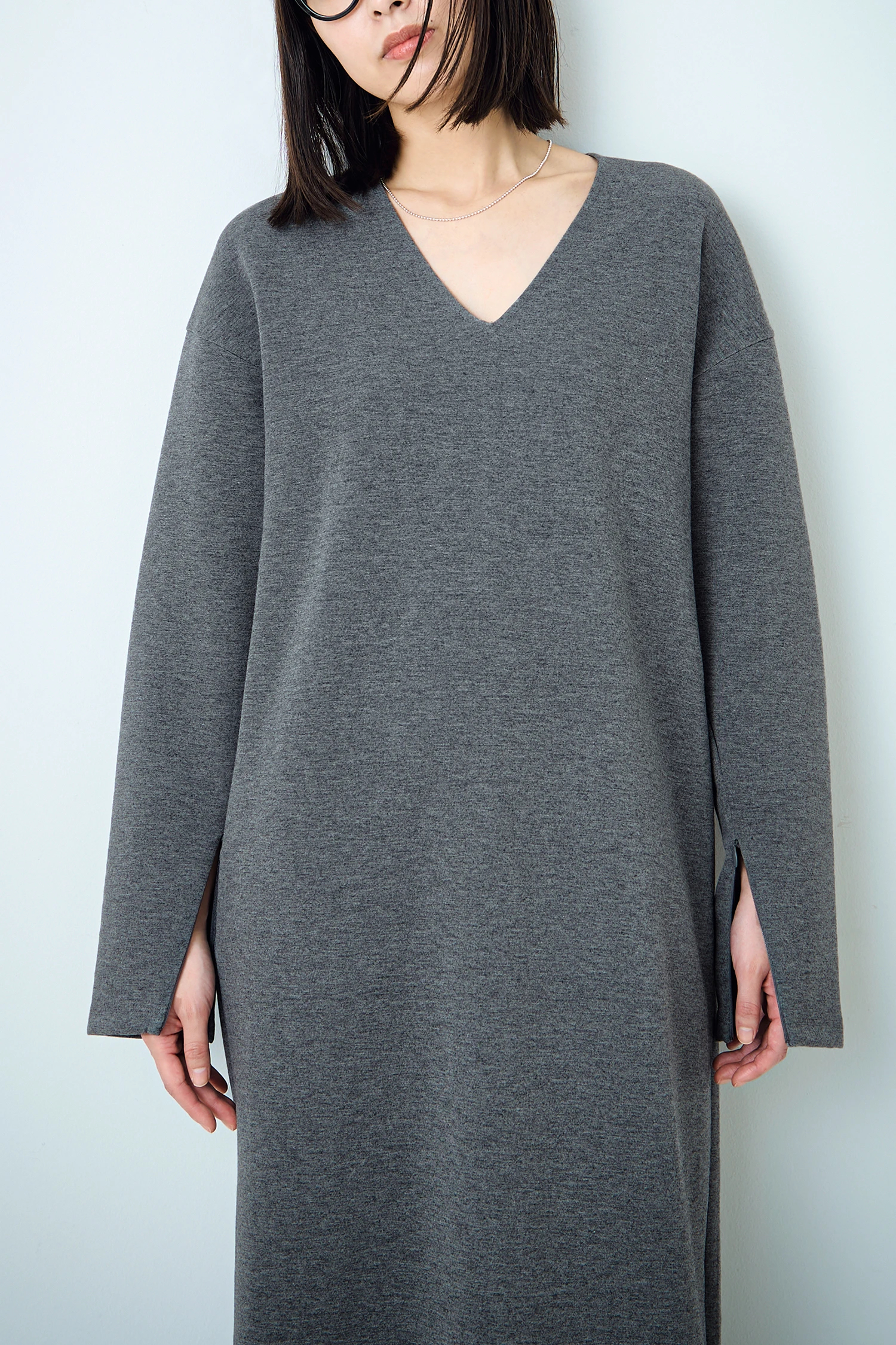 STATE OF MIND（ステートオブマインド）｜v-neck dressアイテムの詳細
