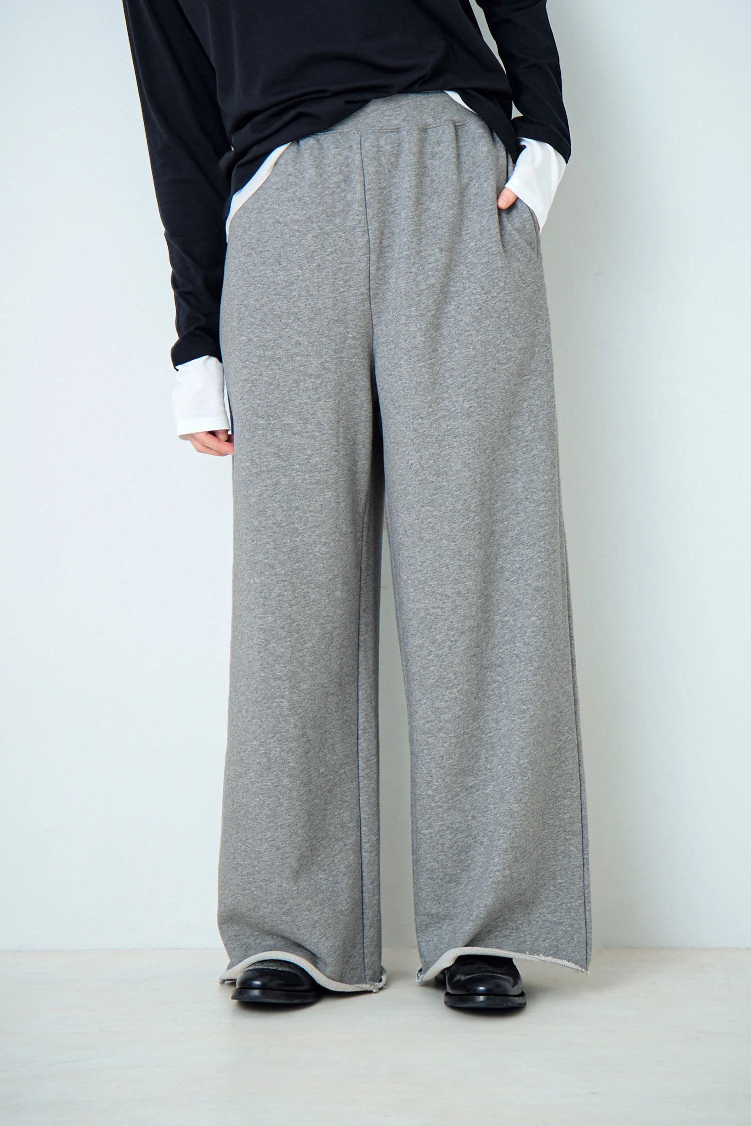 STATE OF MIND（ステートオブマインド）｜relaxed sweatpantsアイテム