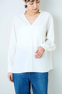 STATE OF MIND(ステートオブマインド) |v neck blouse
