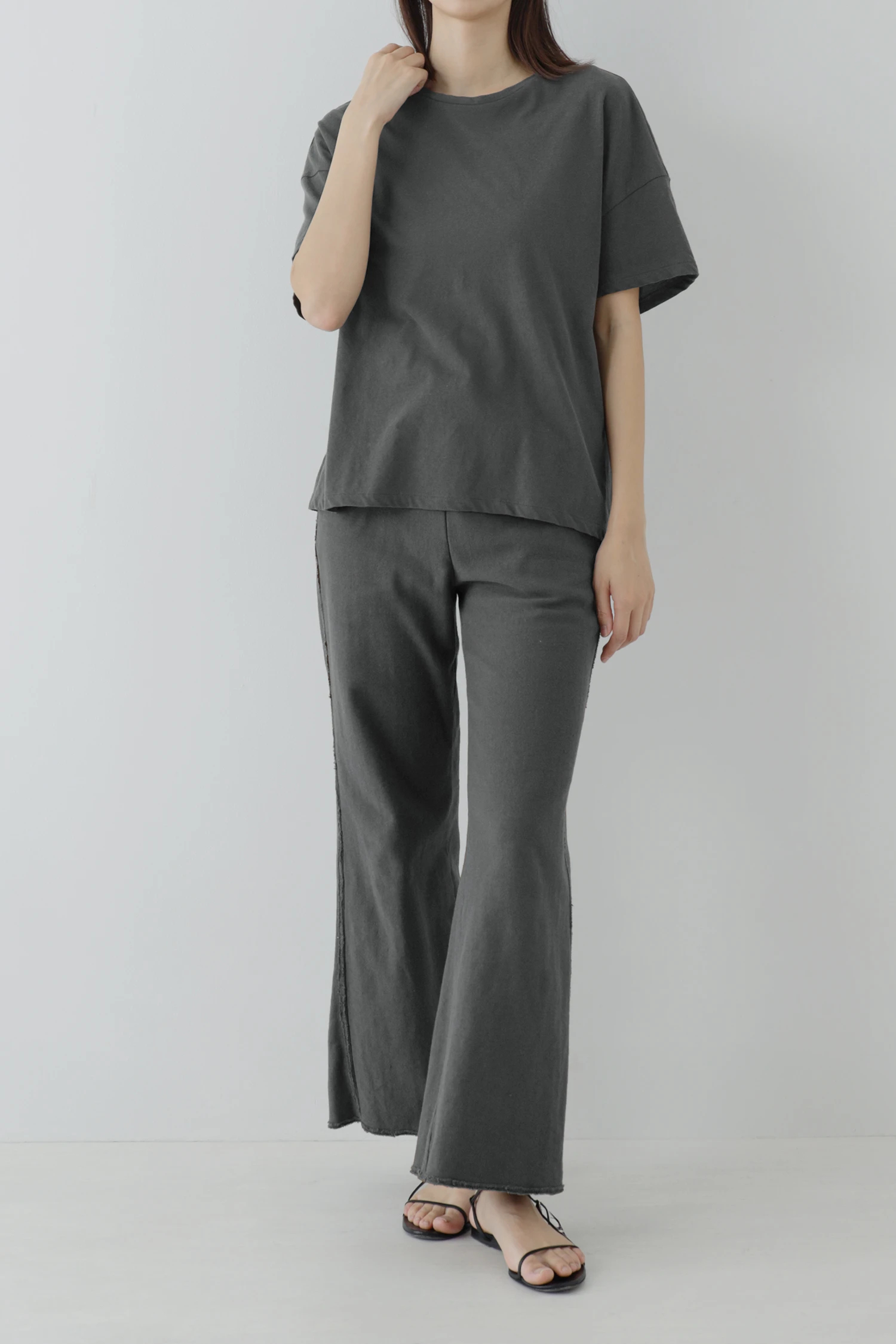 GREYCHORD（グレーコード）｜ELSAアイテムの詳細 | GUESTLIST