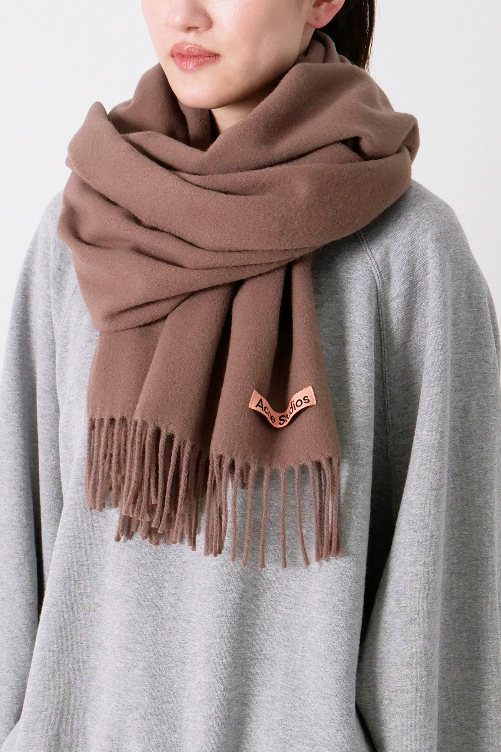 開店記念セール アクネ ストゥディオズ ACNE STUDIOS レディース メンズ 大判ストール OVERSIZED FRINGED WOOL  SCARF CANADA NEW CA0102 全8色 notimundo.com.ec