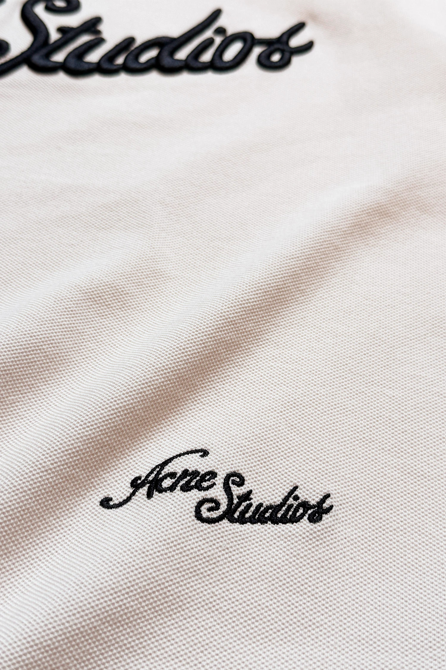 非売品 Acne Studios アクネ テーブルクロス Acne Studios（アクネ ストゥディオズ）｜FN-MN-TSHI000637アイテムの
