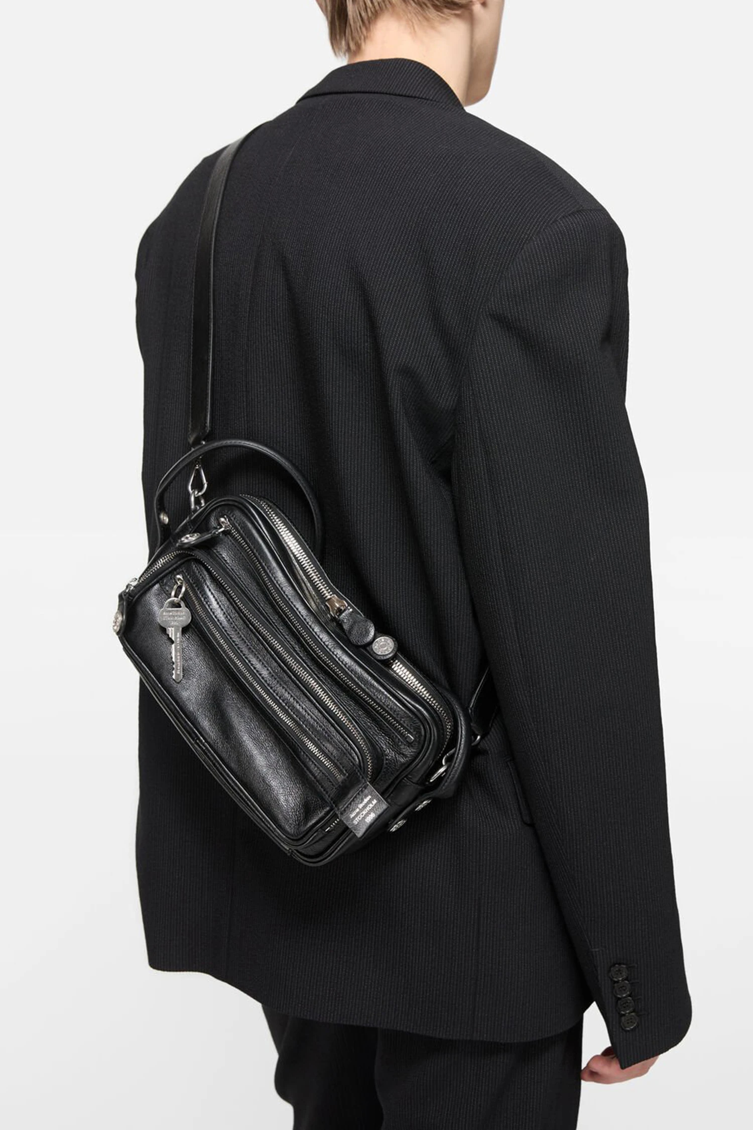 Acne Studios（アクネ ストゥディオズ）｜CAMERO PARTYアイテムの詳細