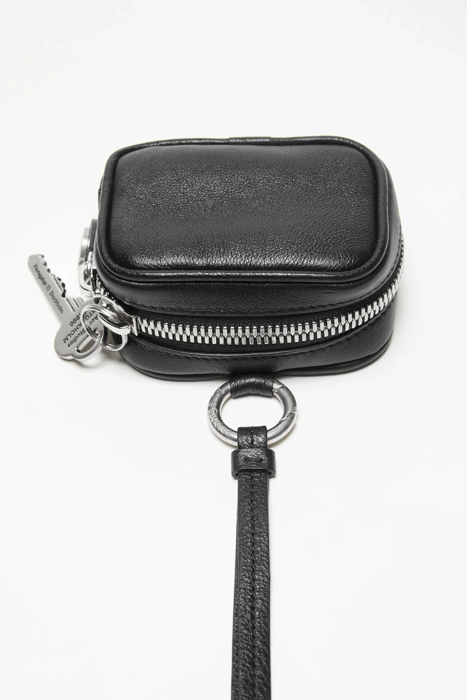 ACNESTUDIOS アクネストゥディオズ アクネ イヤホンケース ブラック