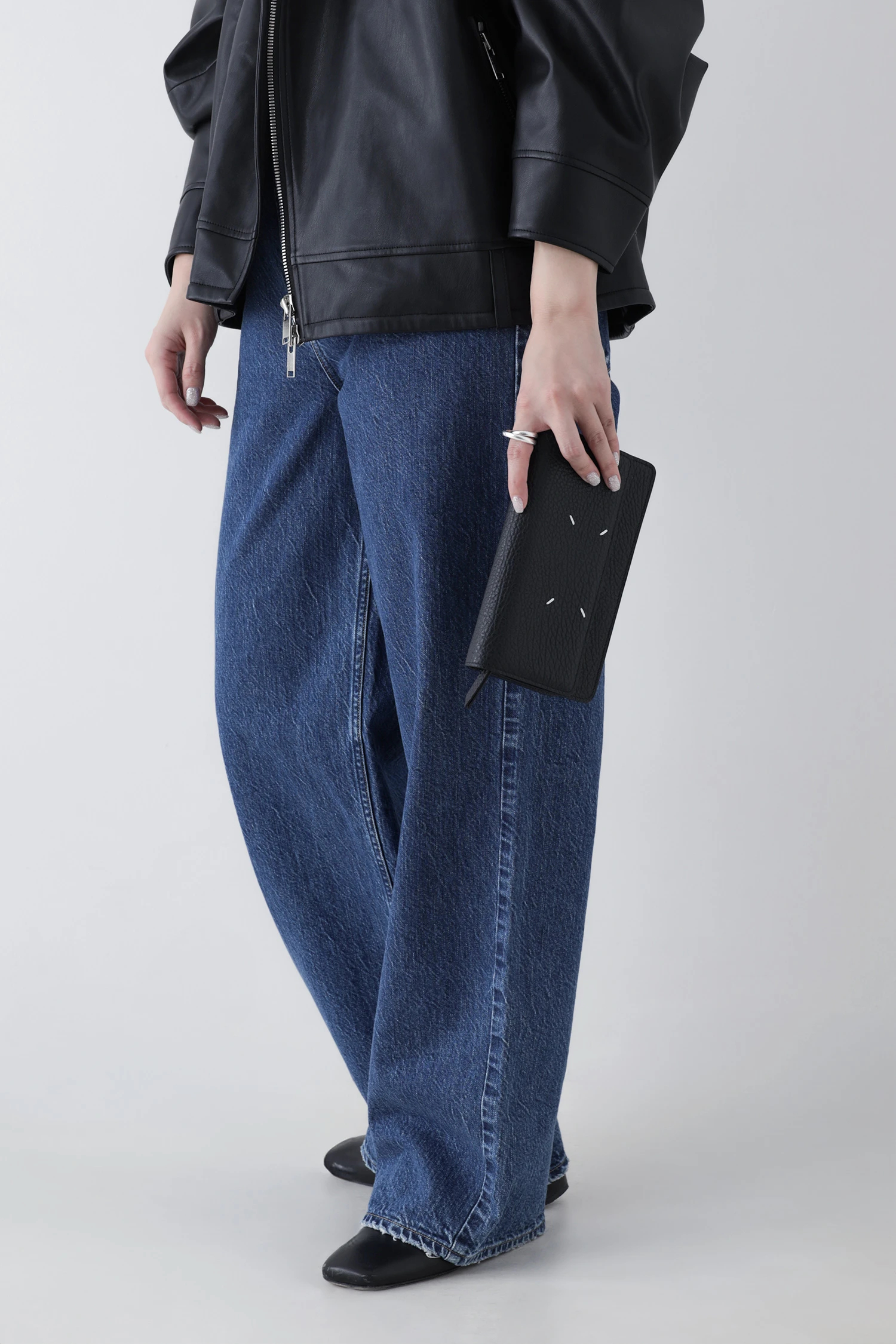 Maison Margiela（メゾンマルジェラ）｜WALLET ON CHAIN MEDIUM