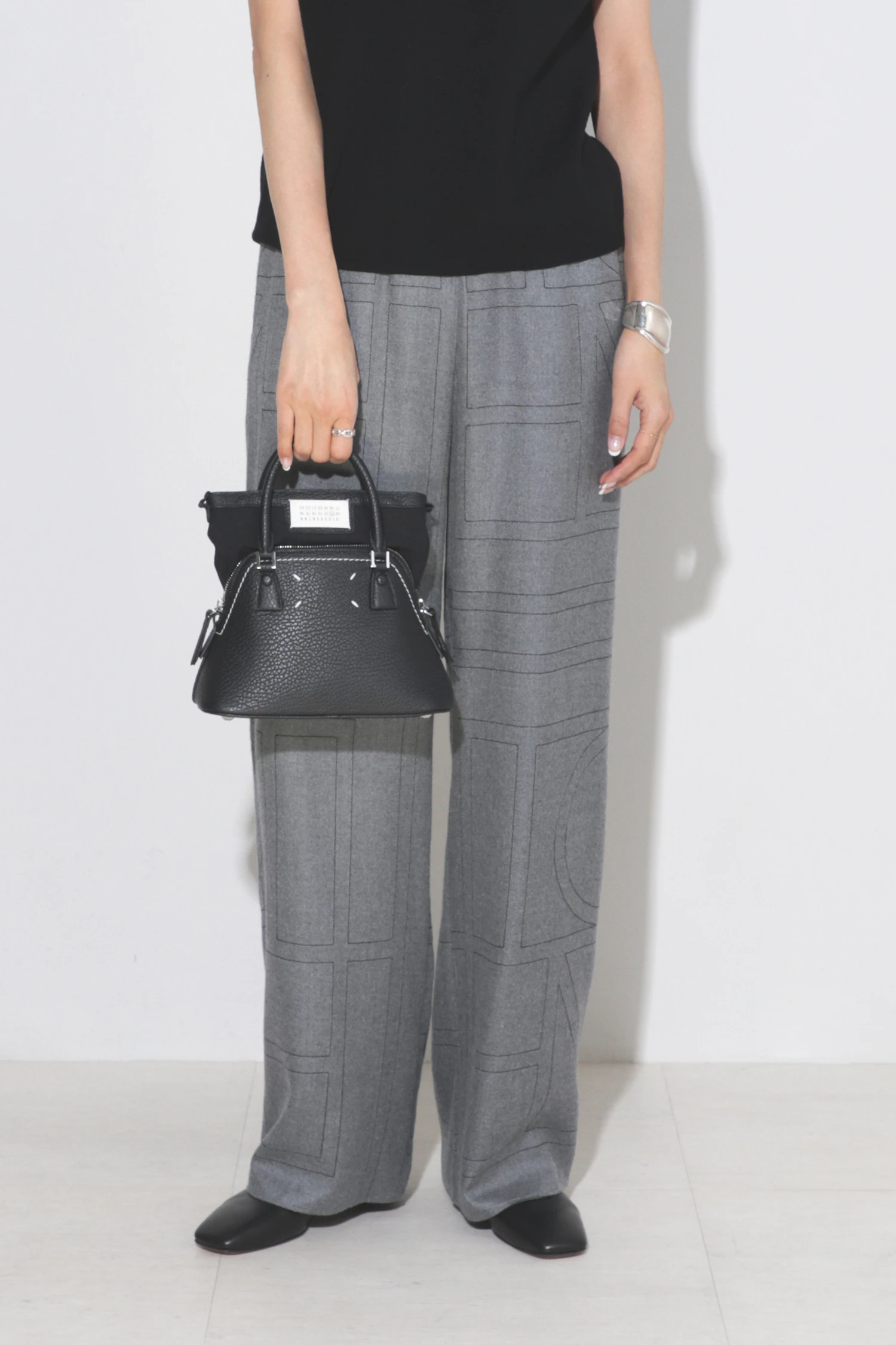 Maison Margiela（メゾンマルジェラ）｜5AC CLASSIQUE MICROアイテムの