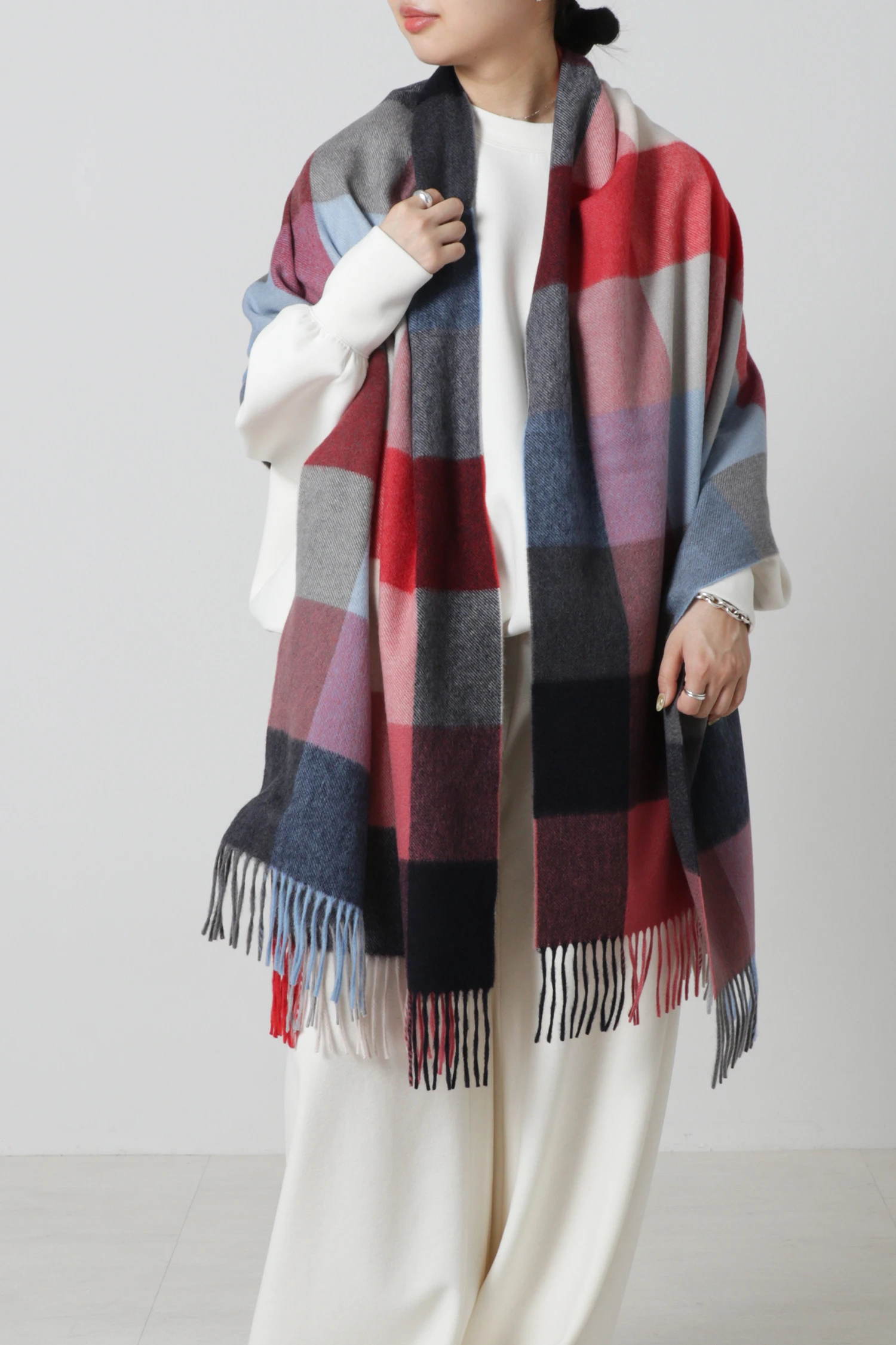 Joshua Ellis（ジョシュア エリス）｜STOLEアイテムの詳細 | GUESTLIST