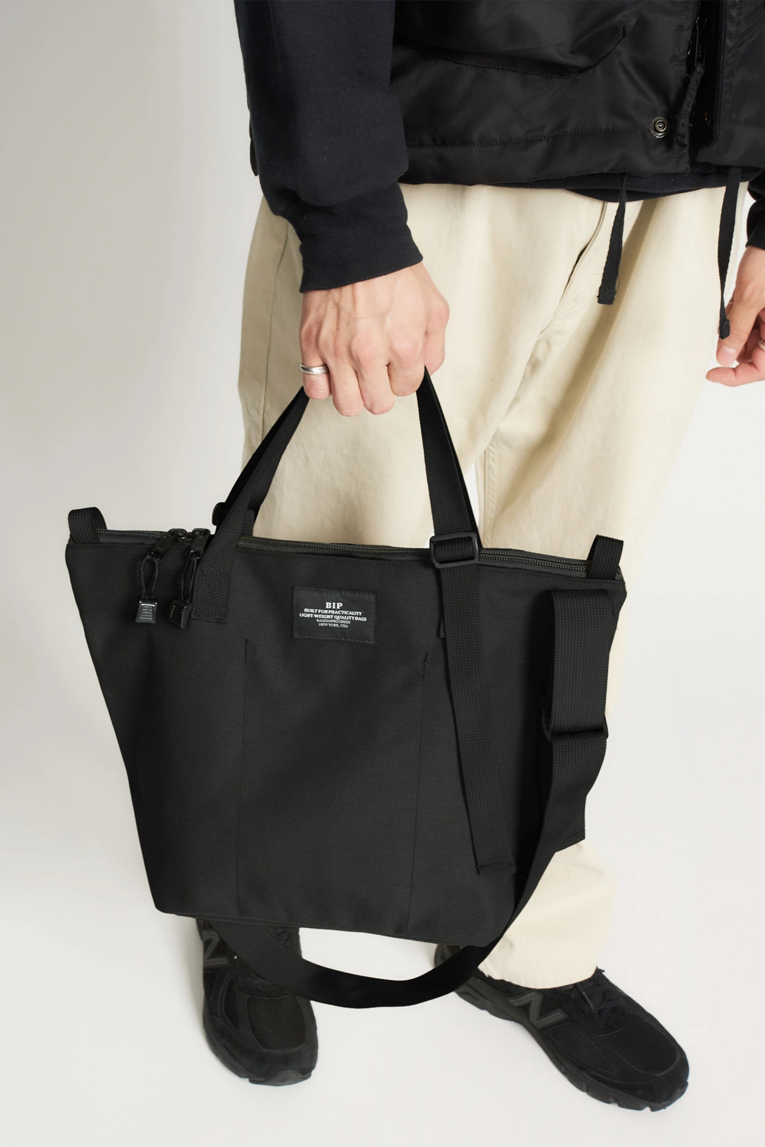 BAGSINPROGRESS パスポートショルダー | AXONWEB.COM.BR
