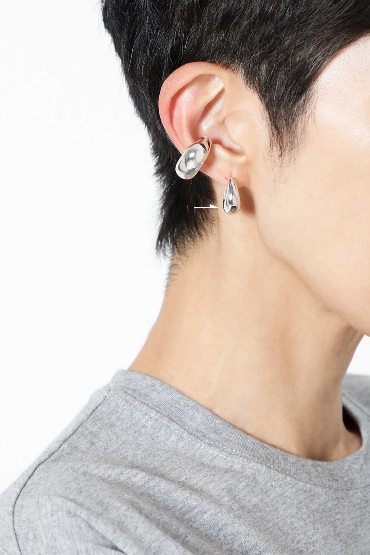 TOMWOOD bao hoops small シルバー ピアス(両耳用) TOMWOOD Bao Hoops