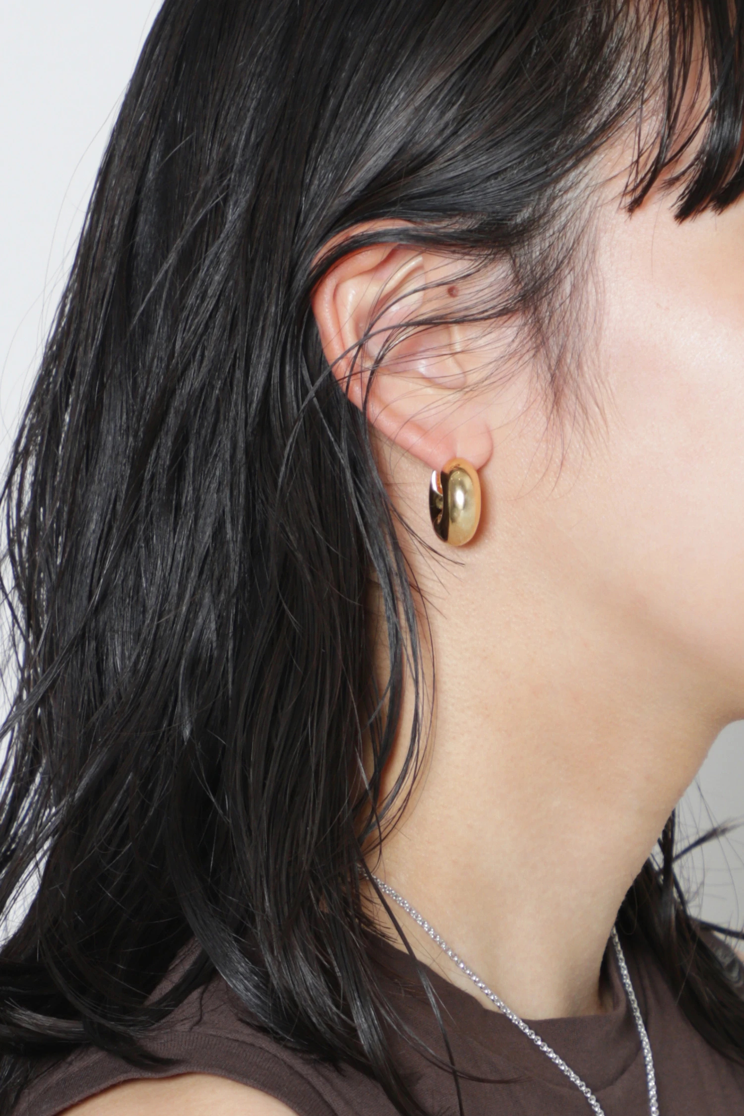 tomwood トムウッド　ピアス TOMWOOD（トムウッド）｜Sphere Hoops Goldアイテムの詳細 | GUESTLIST