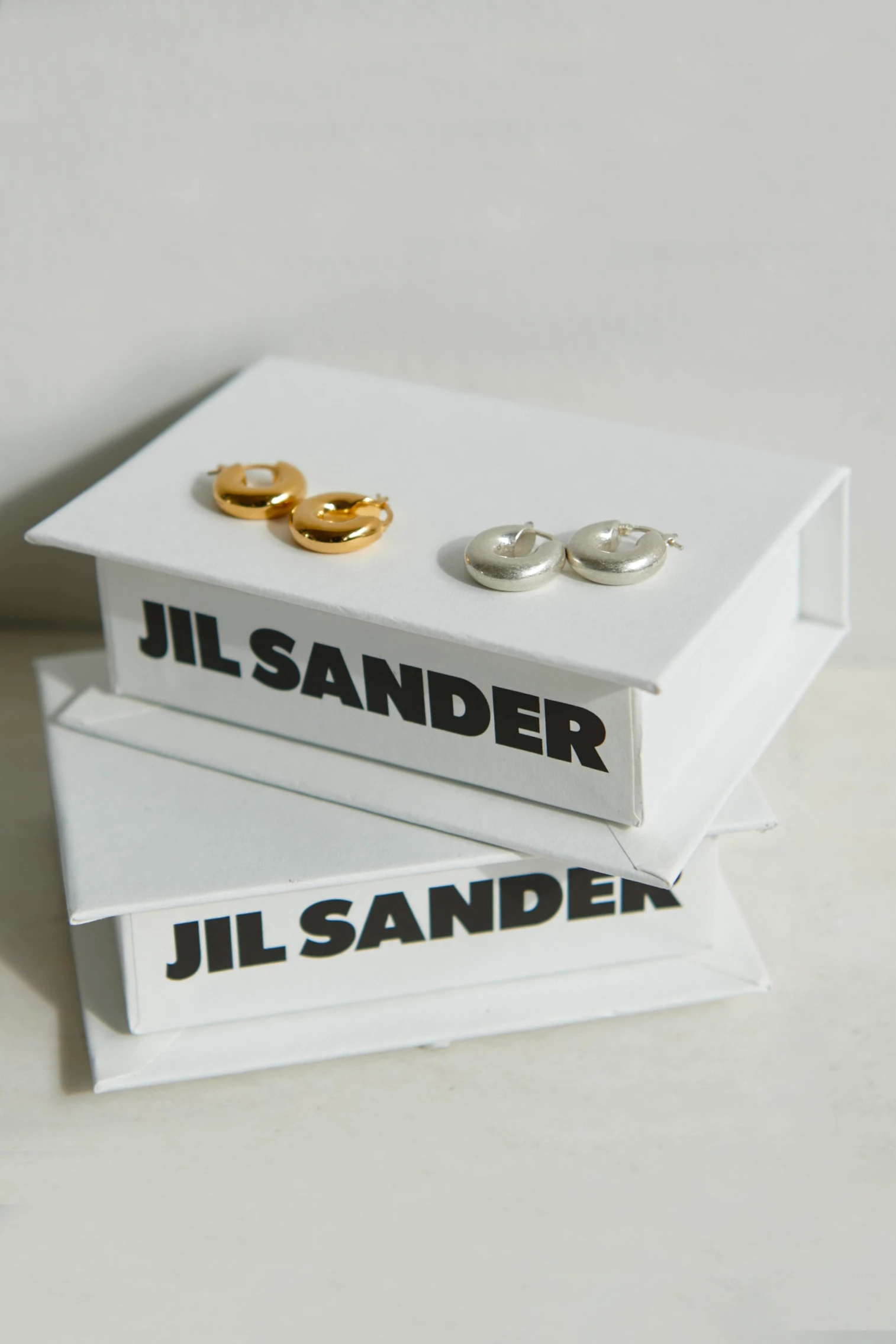JIL SANDER（ジル サンダー）｜ROUND EARRINGS 7アイテムの詳細