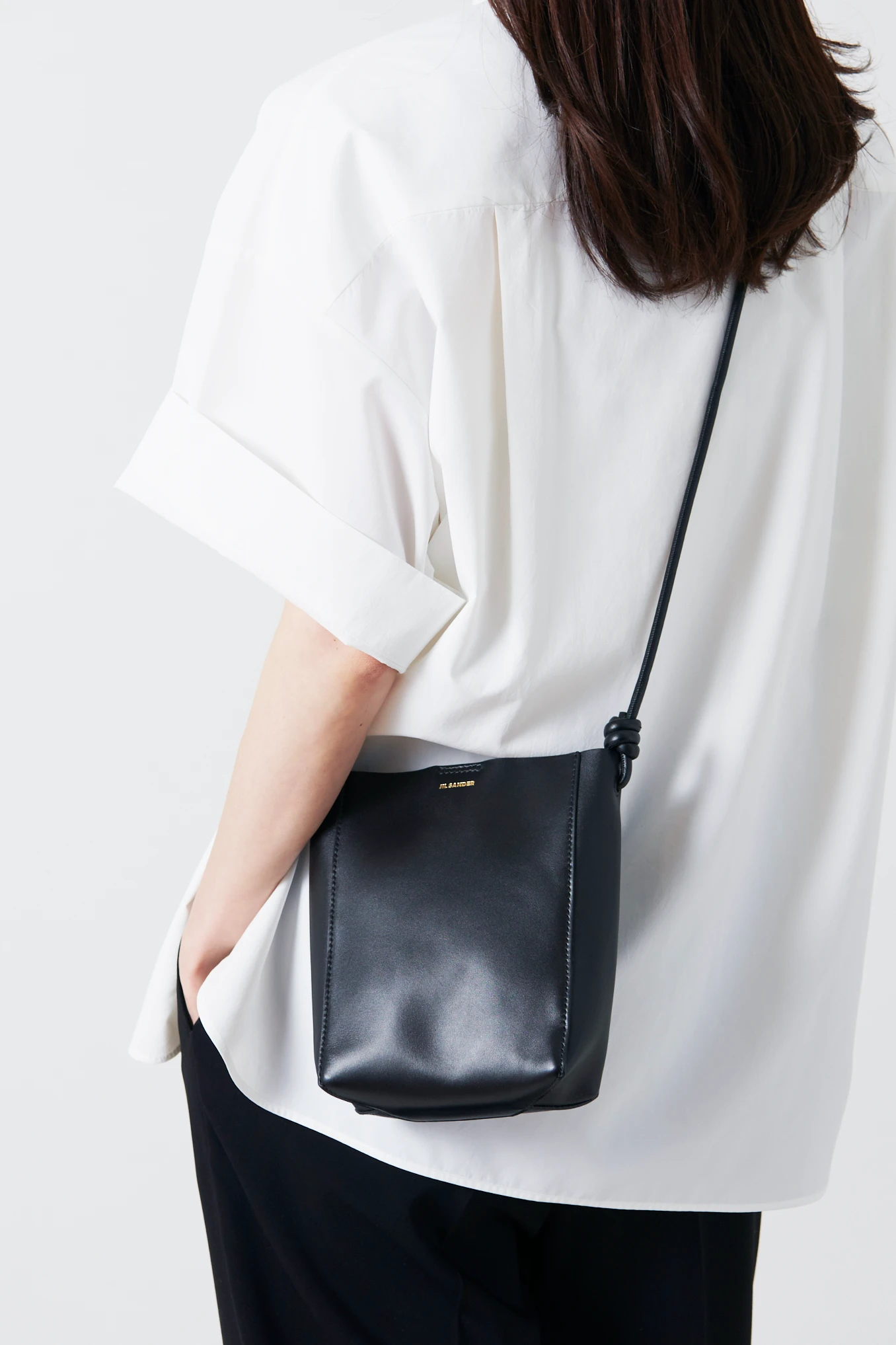 JIL SANDER（ジル サンダー）｜GIRO CROSSBODYアイテムの詳細