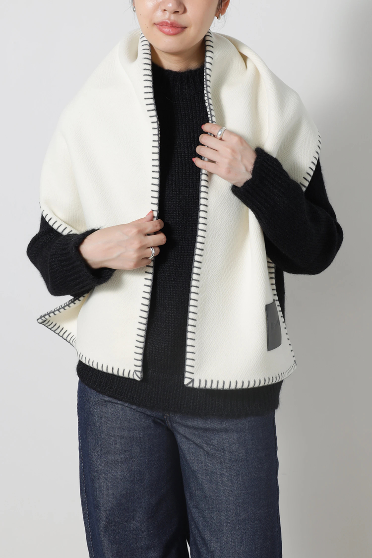 JIL SANDER（ジル サンダー）｜WOOL SCARFアイテムの詳細