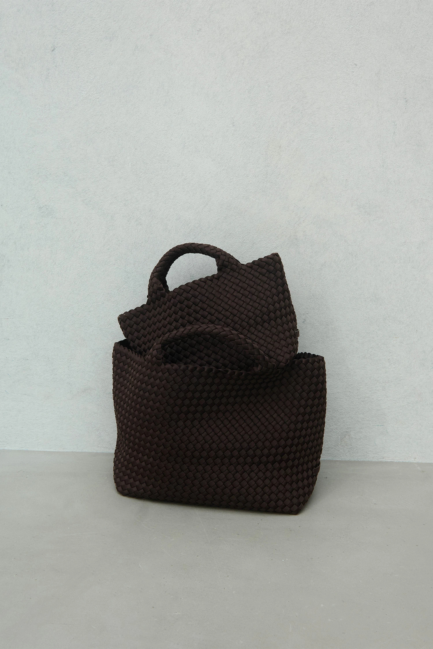 新品NAGHEDI ナゲディSt Barths small Tote バッグ NAGHEDI/ナゲディ】St Barths Small Tote SALT (Solid)｜martinique