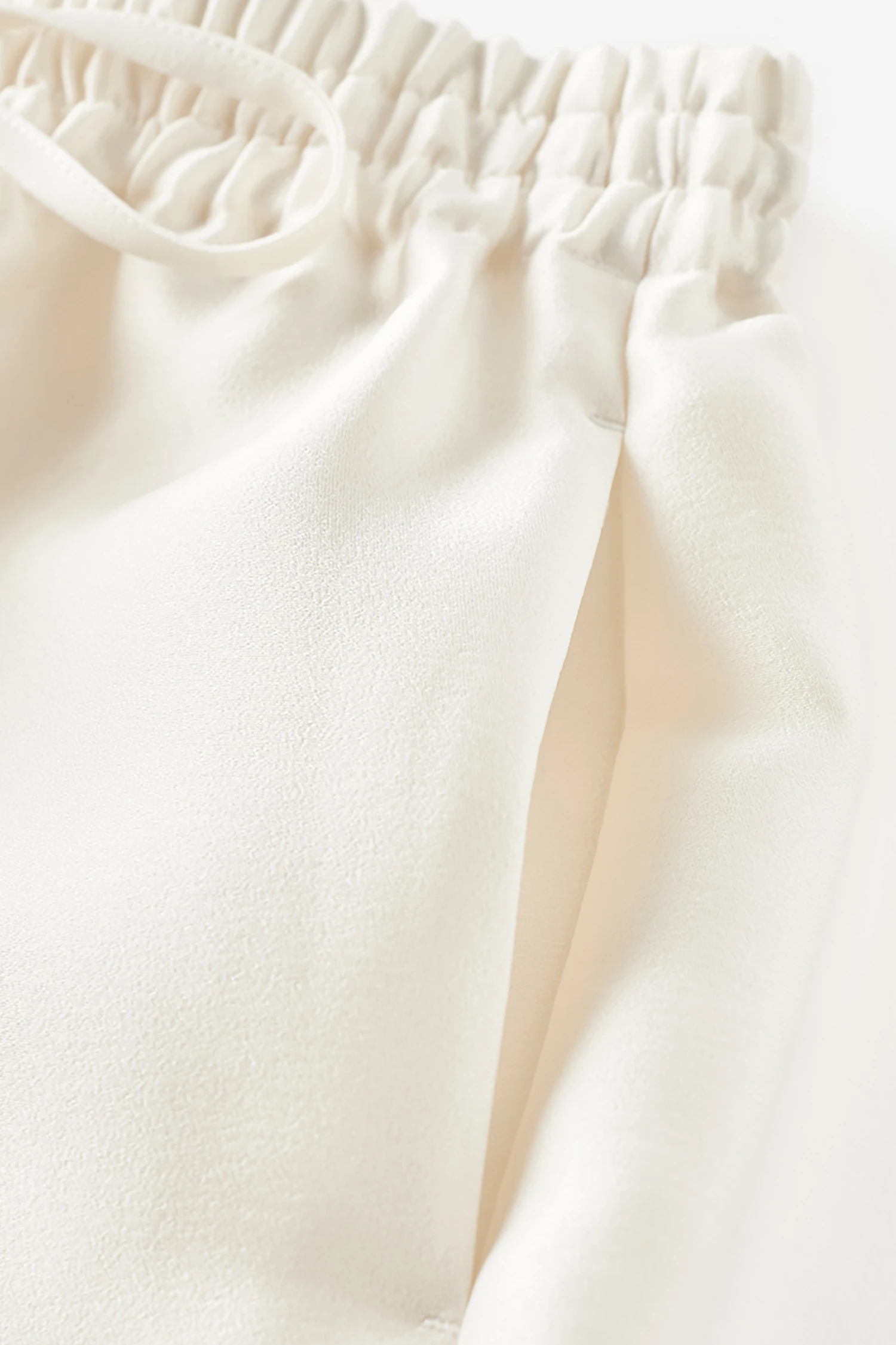 j。（ジェイドット）｜ｼｮｰﾄﾊﾟﾝﾂアイテムの詳細 | GUESTLIST