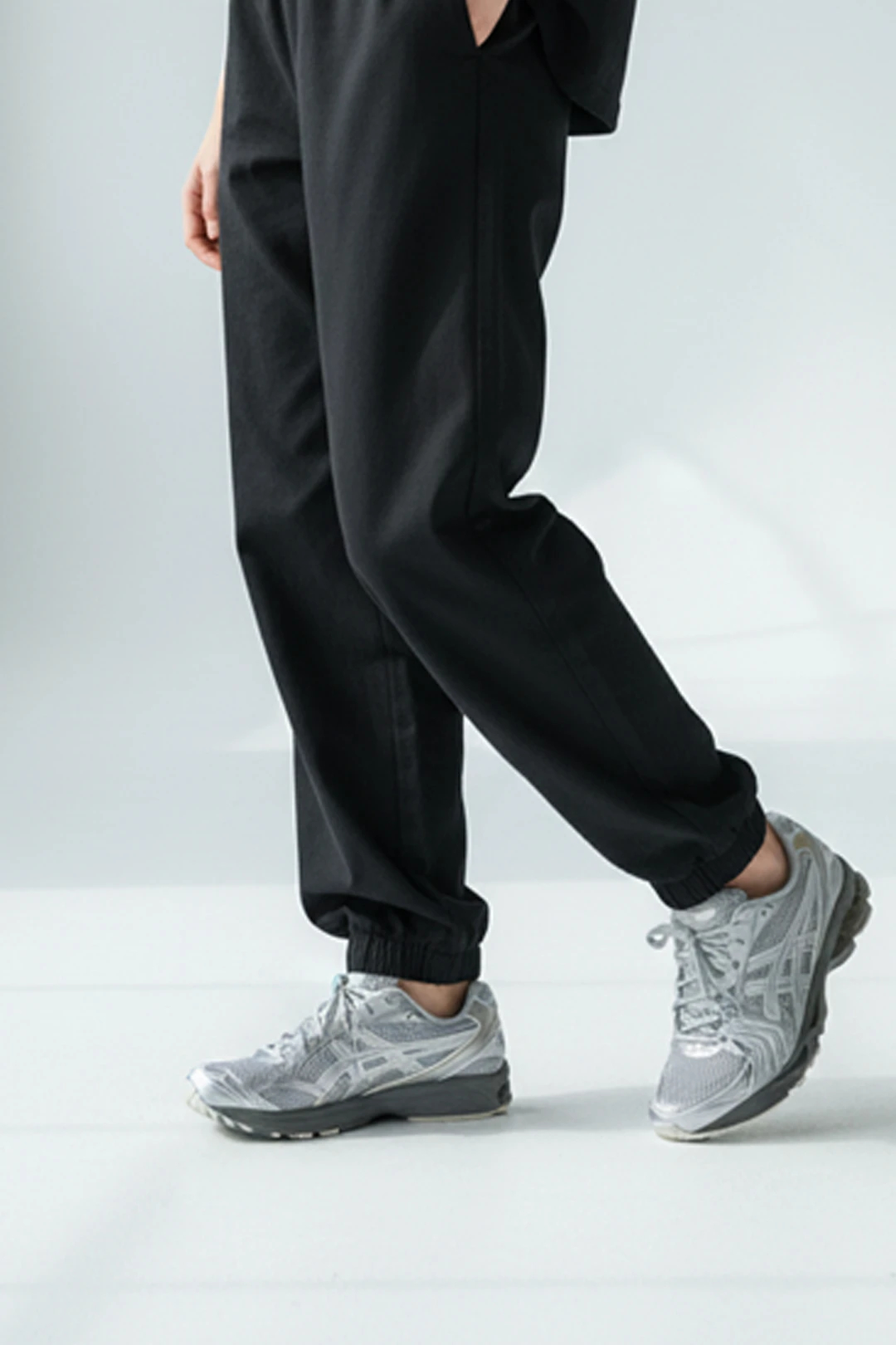 ASICS（アシックス）｜GEL-KAYANO 14アイテムの詳細 | GUESTLIST TOKYO